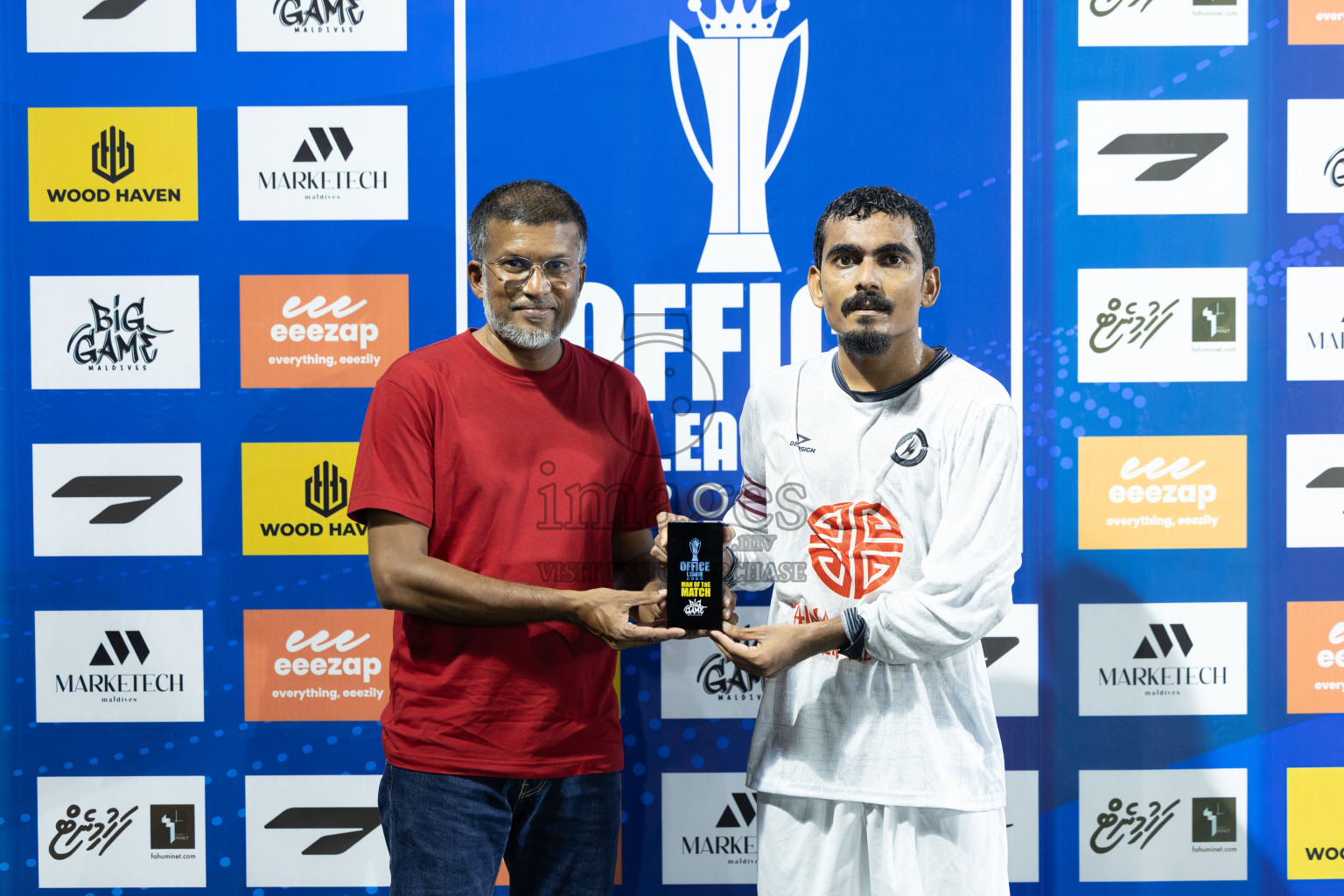 Club Aasandha vs Kulhivaru Vuzaara in Day 7 of Office League 2025 was held on Tuesday, 22nd April 2025 in Hulhumale', Maldives. Photos: Nausham Waheed / images.mv