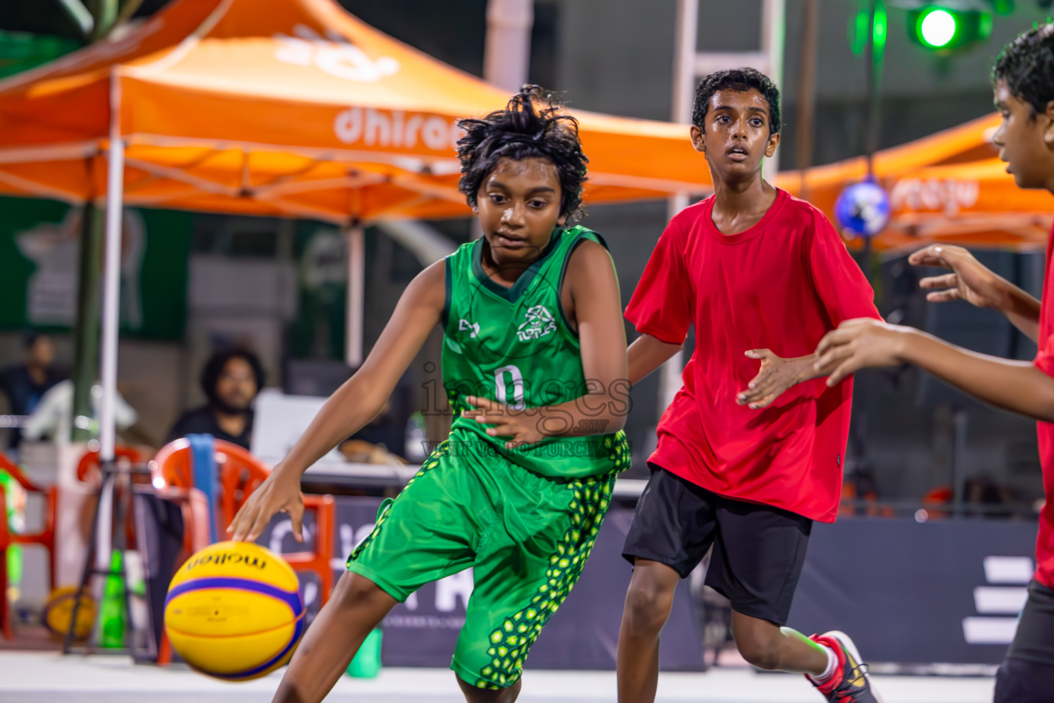 Day 3 of MILO Ramadan 3x3 Challenge 2024 was held in Ekuveni Outdoor Basketball Court at Male', Maldives on Thursday, 14th March 2024.
Photos: Ismail Thoriq / images.mv