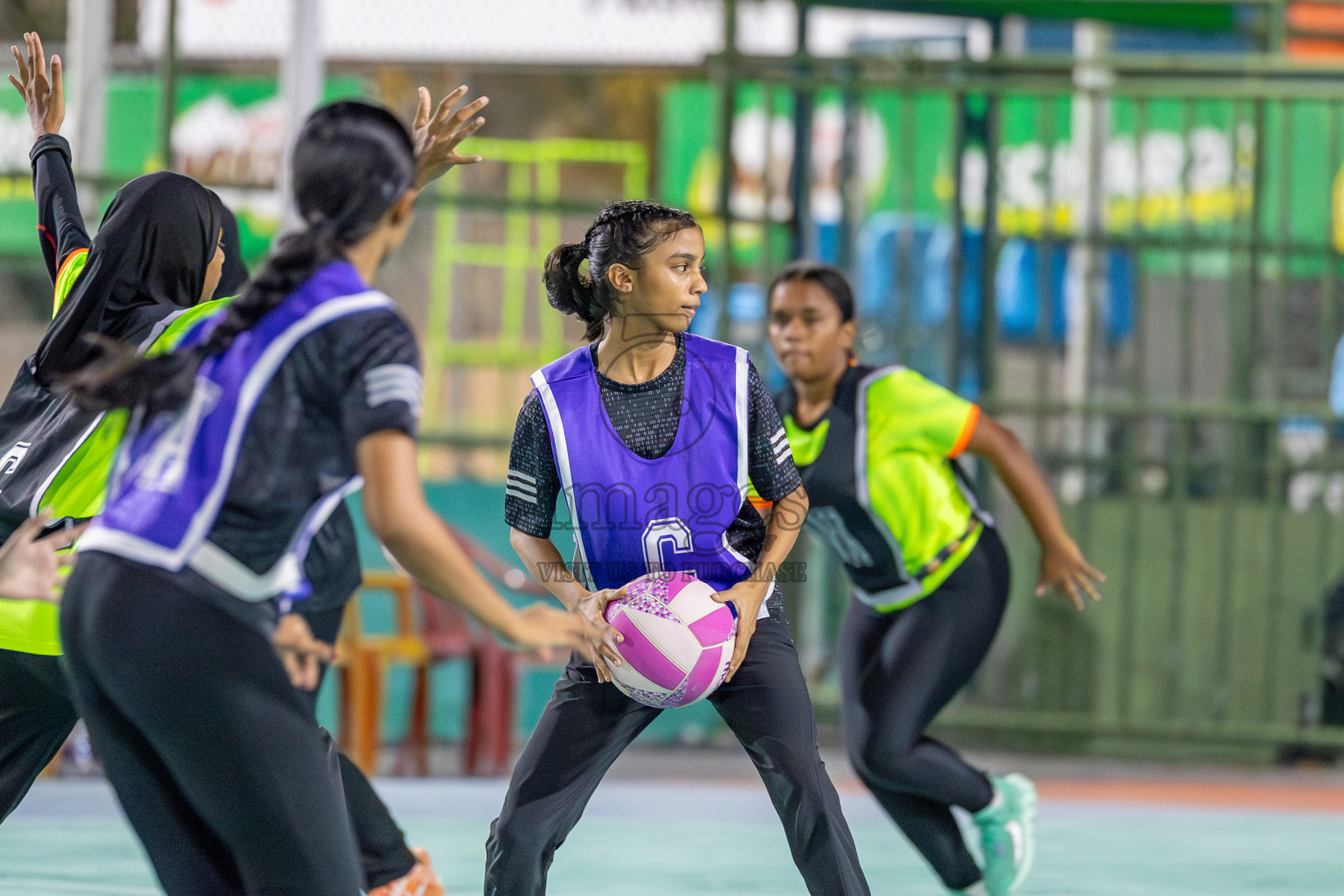 Sports Club Shining Star vs Sports Club Shining Skylark in Division 1 of National Netball Tournament 2025 held in Ekuveni Netball Court at Male', Maldives on Friday, 23rd May 2025. Photos: Mohamed Mahfooz Moosa / images.mv