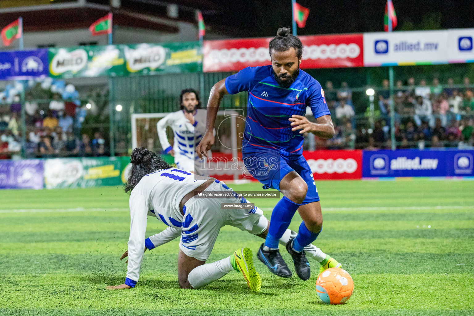 STO RC Vs Team Fenaka in the Quarter Finals of Club Maldives 2021 held in Hulhumale, Maldives on 13 December 2021. Photos: Shu Abdul Sattar / images.mv