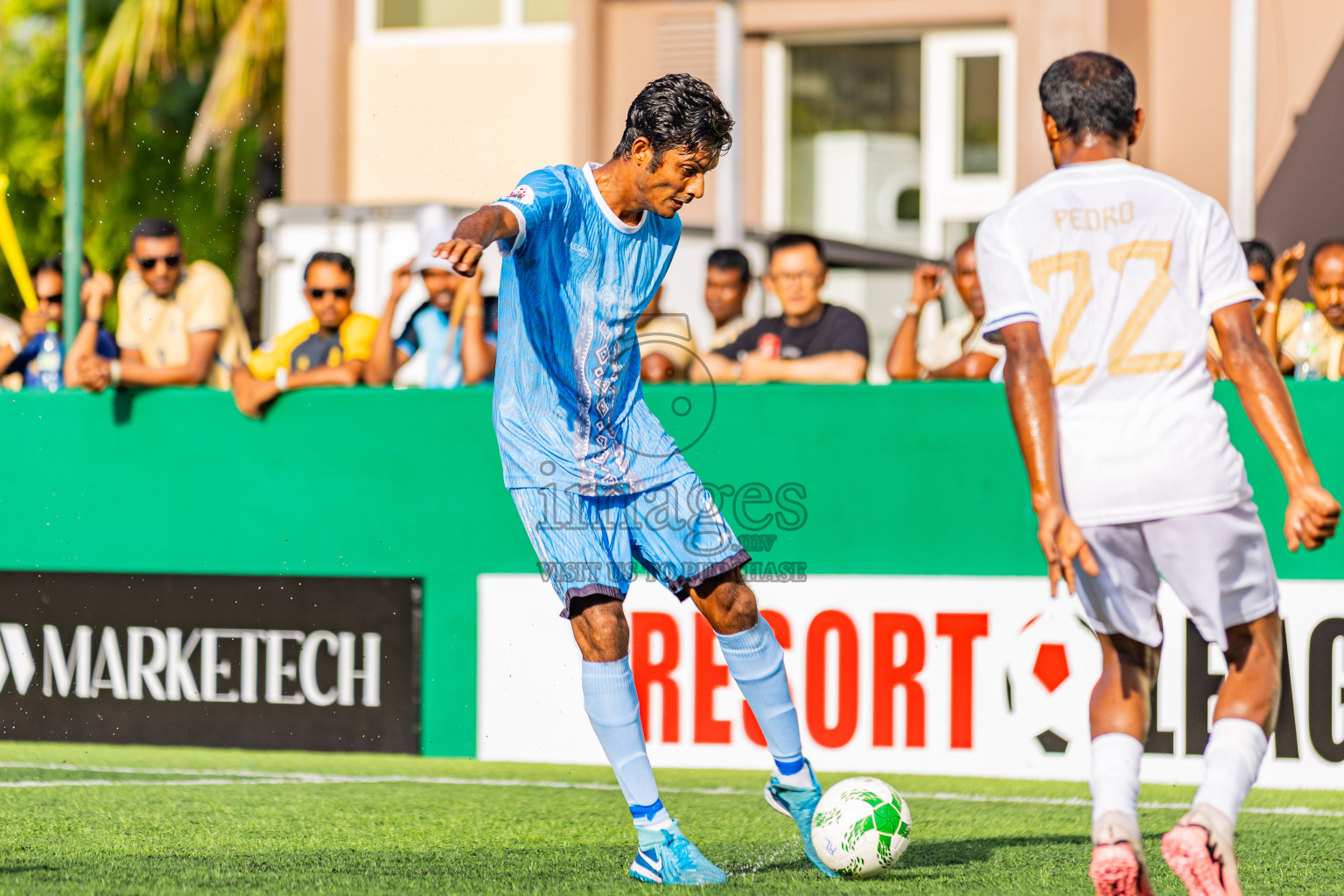 Velassaru vs Ozen Bolifushi in Resort League 2025 (South Male Zone) day 3 was held on Tuesday, 30th September 2025 in Crossroads's Maldives, Photos: Areef Adam / images.mv