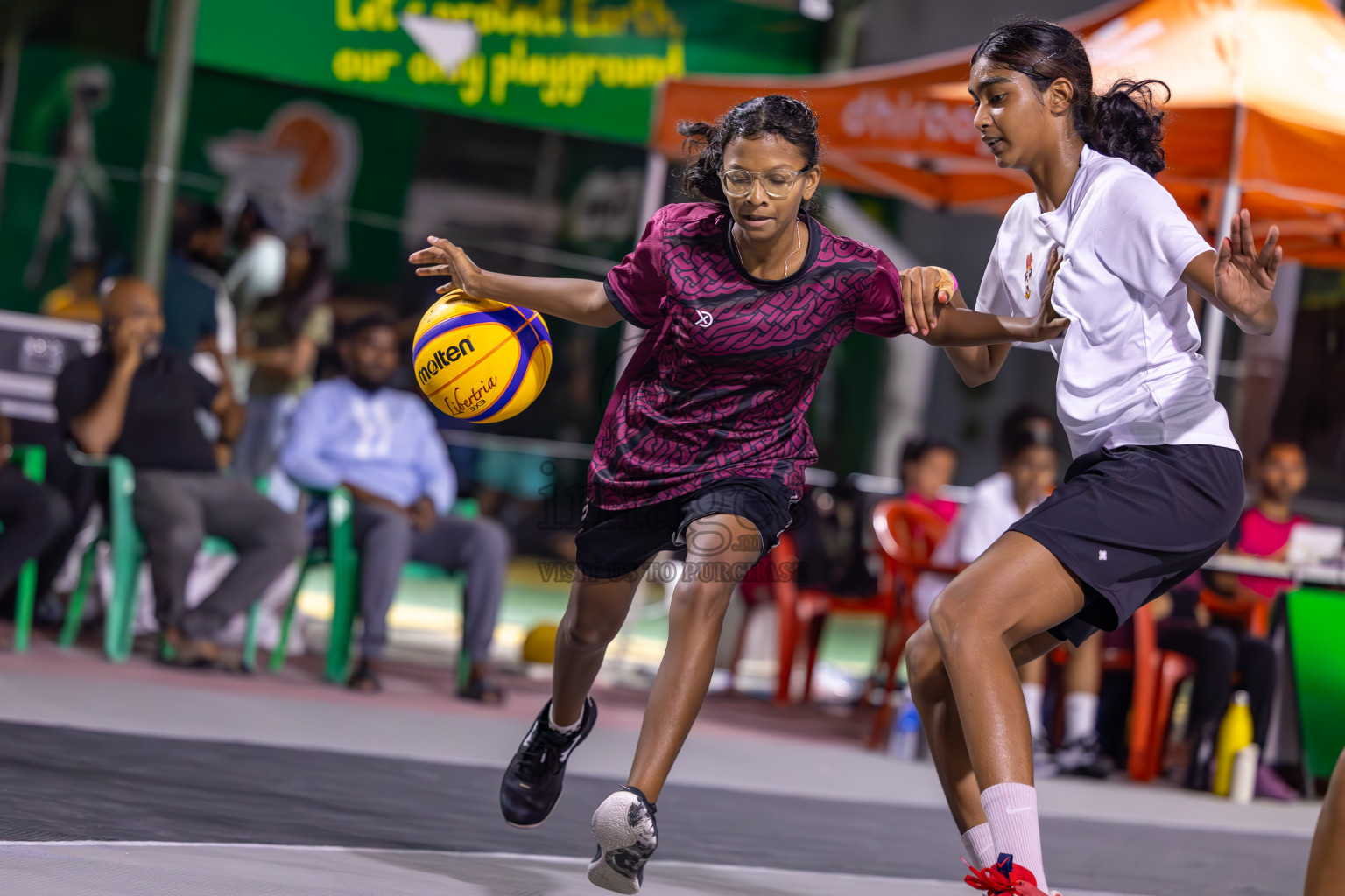 Day 1 of MILO Ramadan 3x3 Challenge 2024 was held in Ekuveni Outdoor Basketball Court at Male', Maldives on Tuesday, 12th March 2024. 
Photos: Ismail Thoriq / images.mv