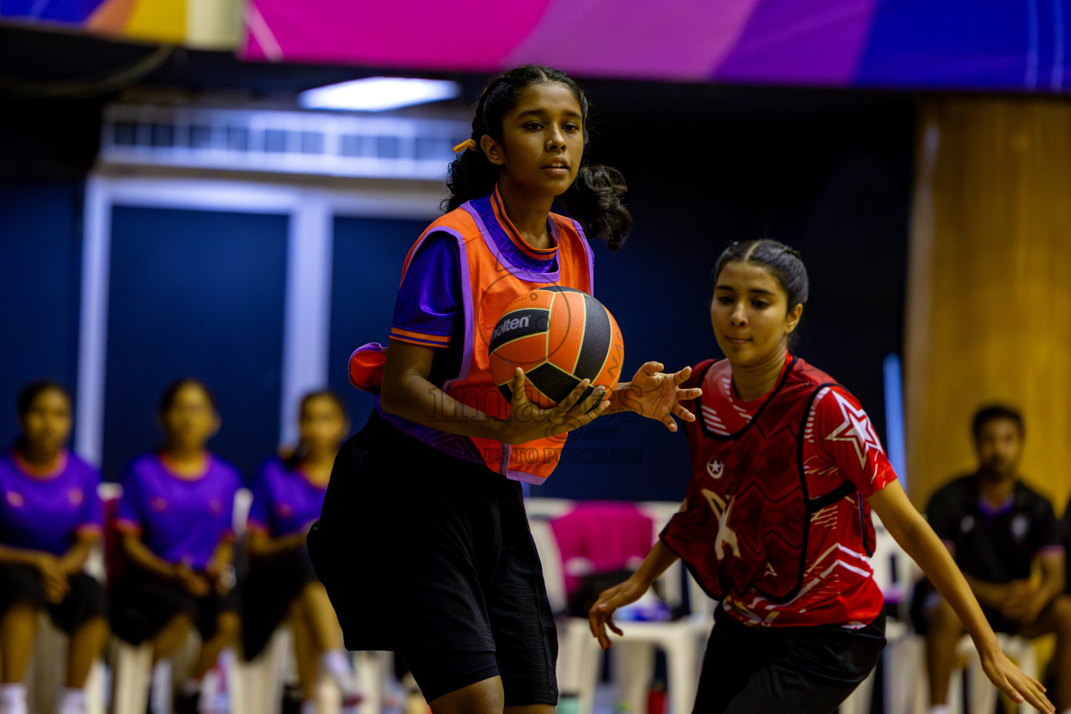 Iskandhar School vs Ghiyasuddin International School in the U15 Finals of Inter-school Netball Tournament held in Social Center at Male', Maldives on Monday, 26th August 2024. Photos: Hassan Simah / images.mv