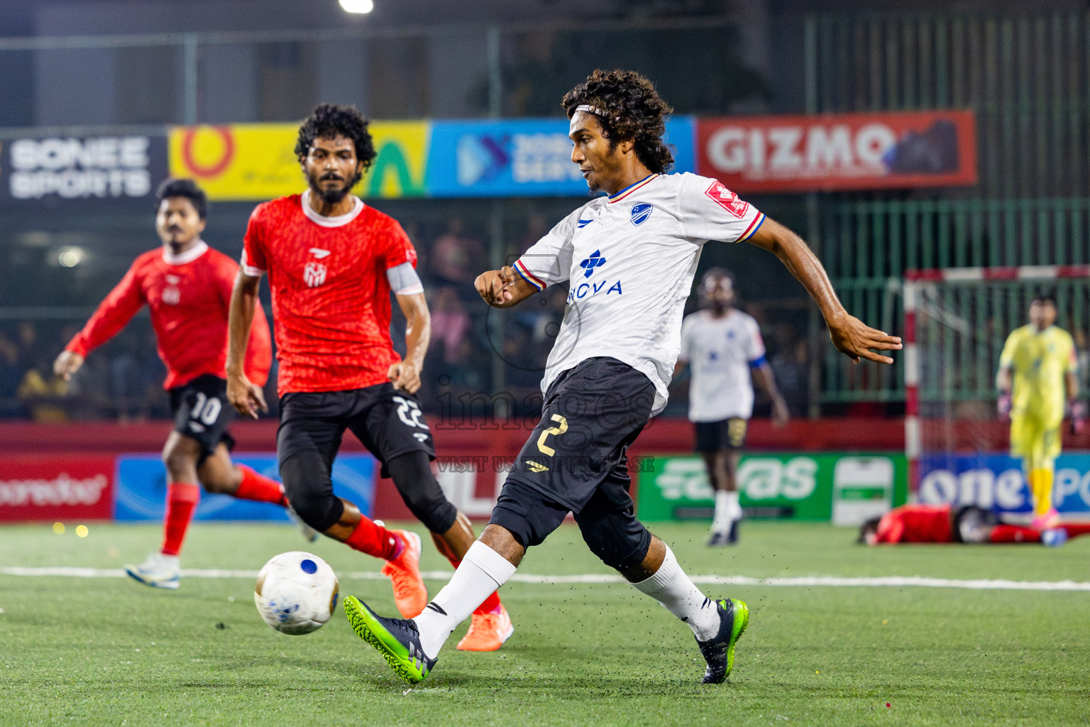 DH Maaenboodhoo vs DH Kudahuvadhoo in Dhaalu Atoll Finals in Day 25 of Golden Futsal Challenge 2025 was held on Wednesday , 28th January 2025, in Hulhumale', Maldives. Photos: Nausham Waheed / images.mv