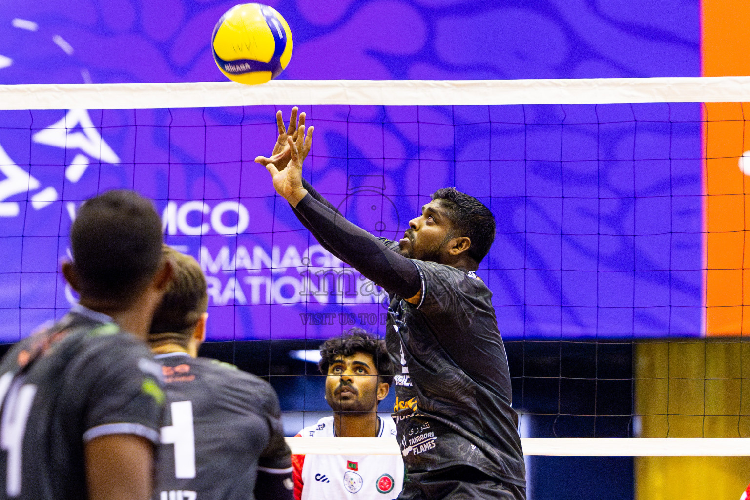 Dhivehi Sifainge Club vs Huraa Community Club in Semi Finals of MILO VAM Cup 2025 held in Male', Maldives on Tuesday, 1st July 2025 at Social Center Indoor Hall Photos By: Nausham Waheed / images.mv