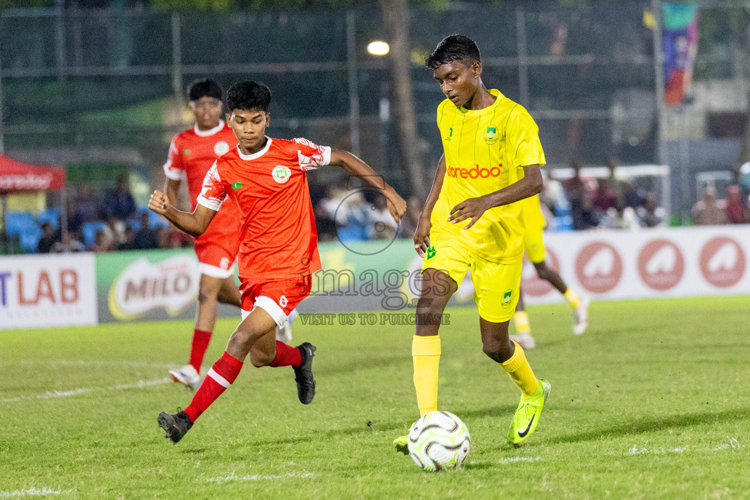 Maziya vs Hurriya (U14) in Day 4 of Dhivehi Youth League 2024 held at Henveiru Stadium on Thursday, 28th November 2024. Photos: Shuu Abdul Sattar/ Images.mv