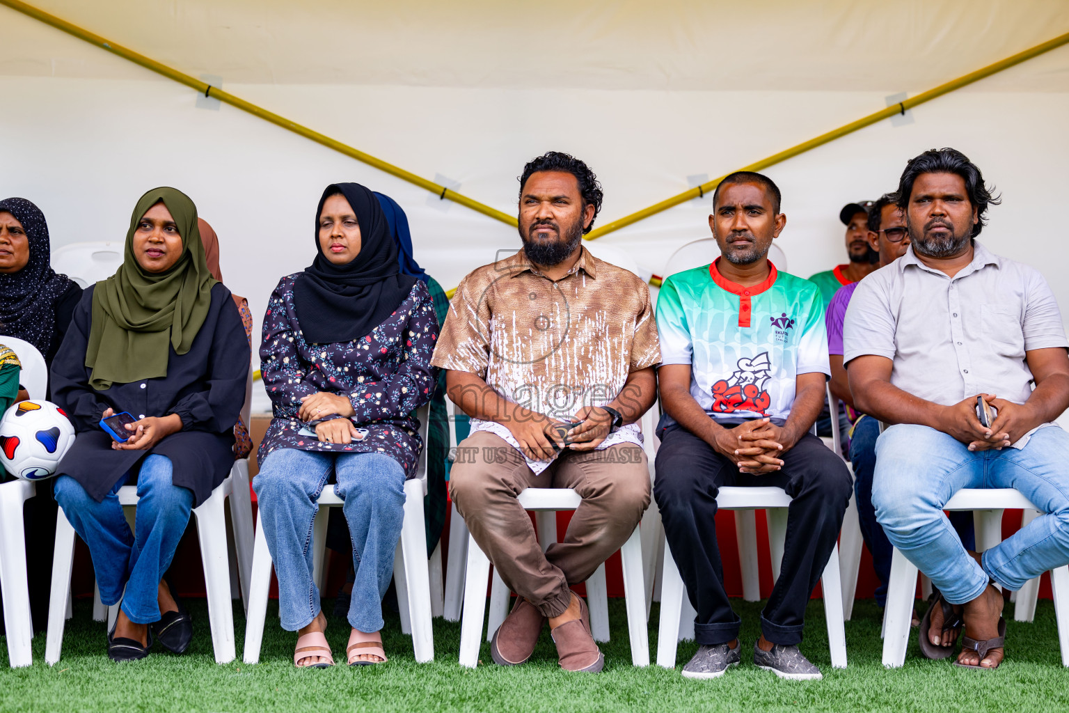 Raiymandhoo FC vs Dee Cee Jay SC in Day 1 of Laamehi Dhiggaru Ekuveri Futsal Challenge 2024 was held on Friday, 26th July 2024, at Dhiggaru Futsal Ground, Dhiggaru, Maldives Photos: Nausham Waheed / images.mv