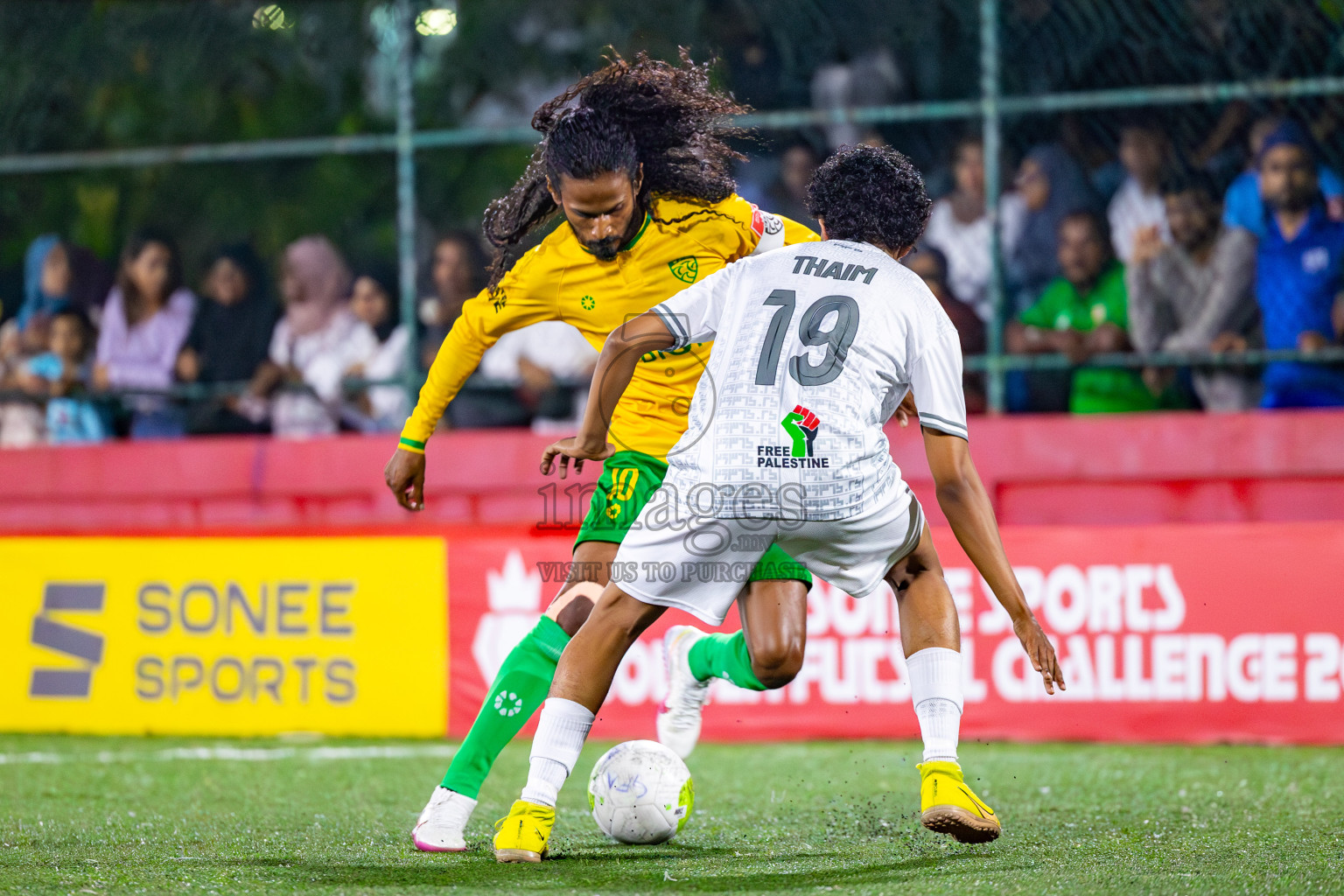 GA Gemanafushi vs GDh Vaadhoo on Day 35 of Golden Futsal Challenge 2024 was held on Tuesday, 20th February 2024, in Hulhumale', Maldives
Photos: Mohamed Mahfooz Moosa, / images.mv