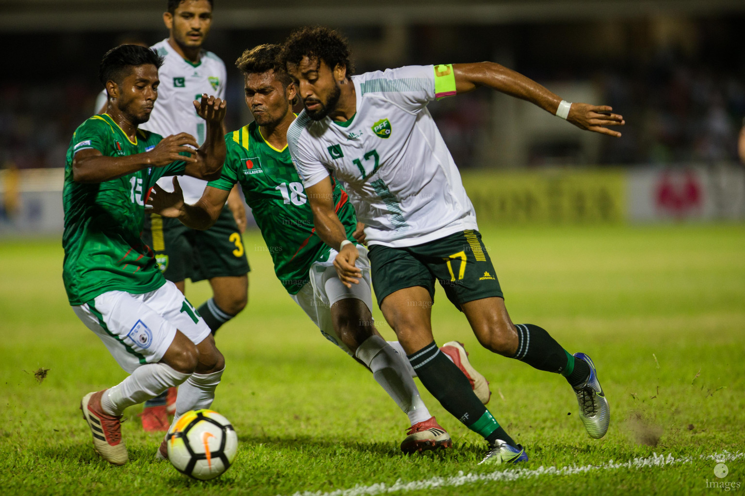 Bangladesh vs Pakistan in SAFF Suzuki Cup 2018 in Dhaka, Bangladesh, Thursday, September 06, 2018. (Images.mv Photo/Suadh Abdul Sattar)