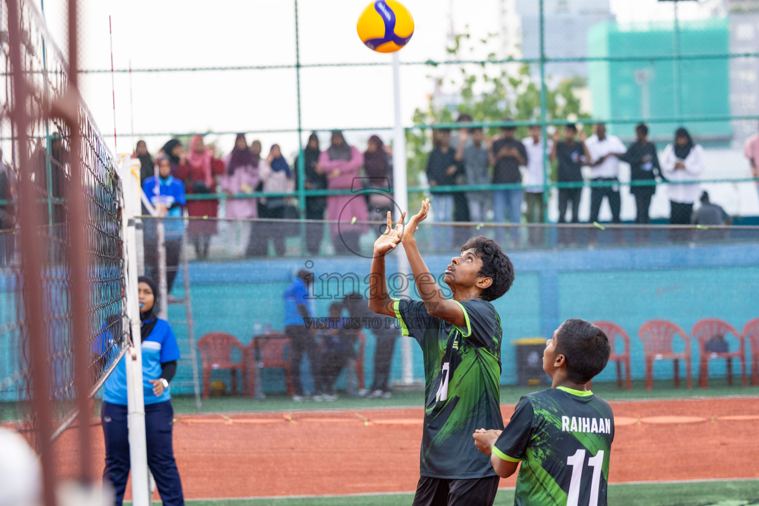 Day 5 of Interschool Volleyball Tournament 2024 was held in Ekuveni Volleyball Court at Male', Maldives on Wednesday, 27th November 2024.
Photos: Ismail Thoriq / images.mv