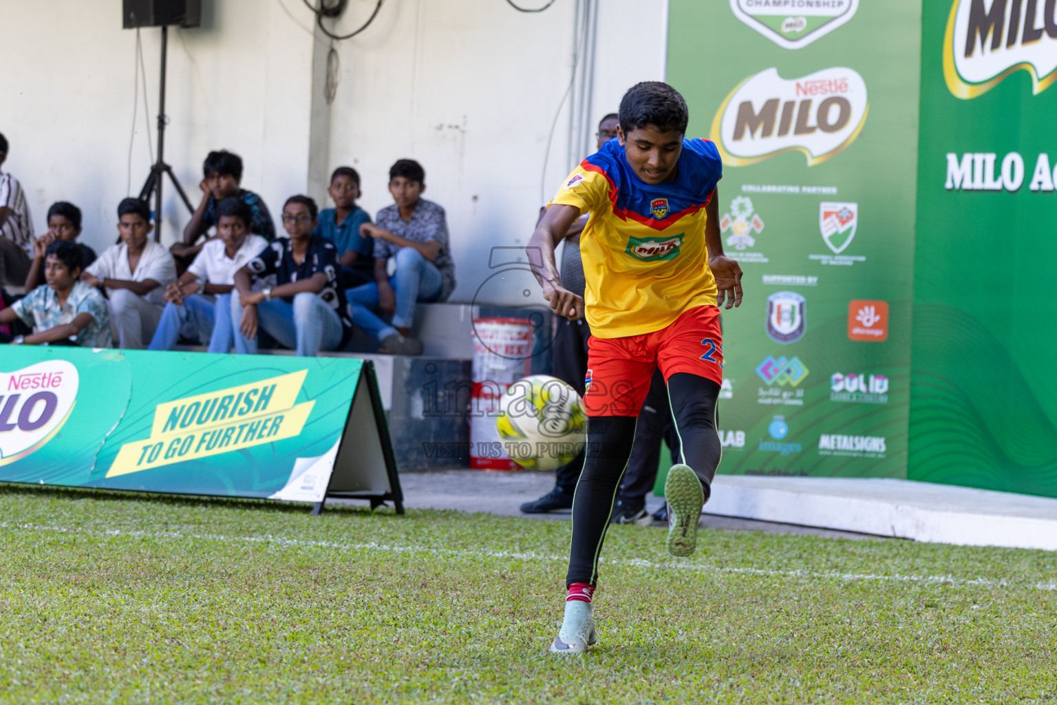 Day 2 of MILO Academy Championship 2024 held in Henveyru Stadium, Male', Maldives on Thursday, 1st November 2024. 
Photos:Hassan Simah / Images.mv