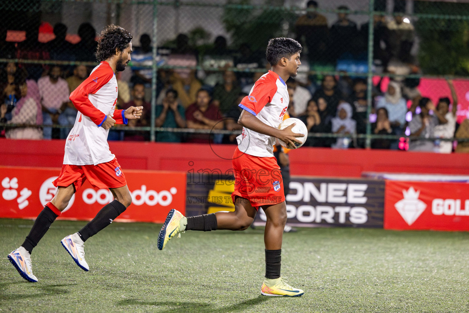 Th. Kinbidhoo VS Th. Dhiyamigili in Day 18 of Golden Futsal Challenge 2025 was held on Wednesday, 22nd January 2025, in Hulhumale', Maldives. Photos: Nausham Waheed / images.mv