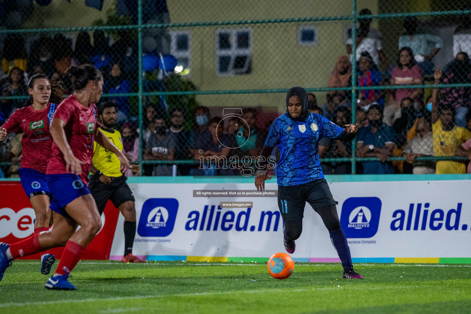 MPL vs Police Club in the Semi Finals of 18/30 Women's Futsal Fiesta 2021 held in Hulhumale, Maldives on 14th December 2021. Photos: Ismail Thoriq / images.mv