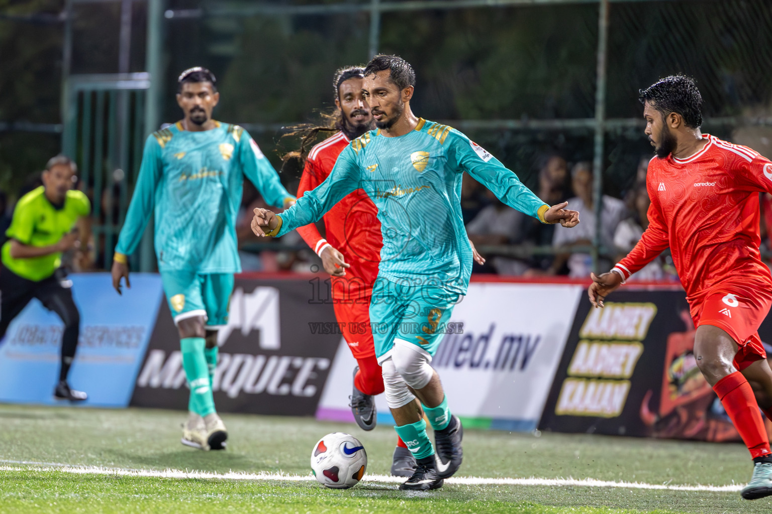 Maldivian vs Ooredoo in Club Maldives Cup 2024 held in Rehendi Futsal Ground, Hulhumale', Maldives on Thursday, 3rd October 2024.
Photos: Ismail Thoriq / images.mv