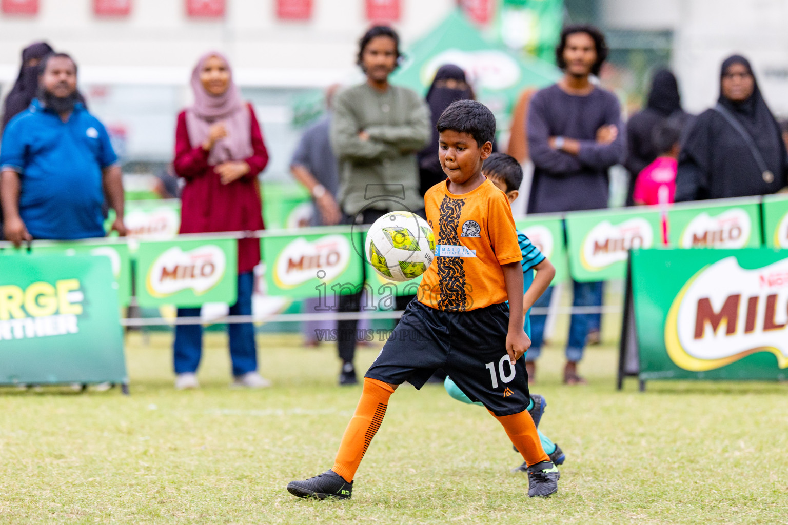 Day 1 of MILO SVAM Juniors 2025 (U-8) was held at Henveiru Stadium in Male', Maldives on Thursday, 26th June 2025. 
Photos: Hassan Simah / images.mv