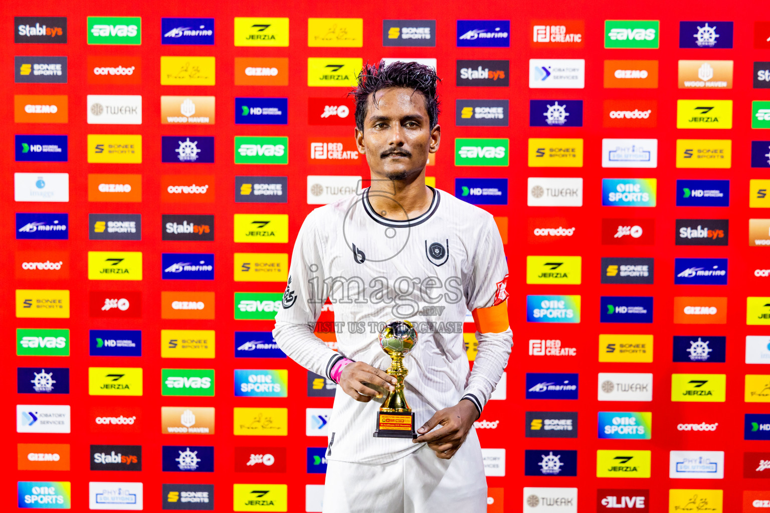 SH Kanditheemu vs R Dhuvaafaru in Zone round Day 27 of Golden Futsal Challenge 2025 was held on Friday , 31st January 2025, in Hulhumale', Maldives. Photos: Nausham Waheed / images.mv