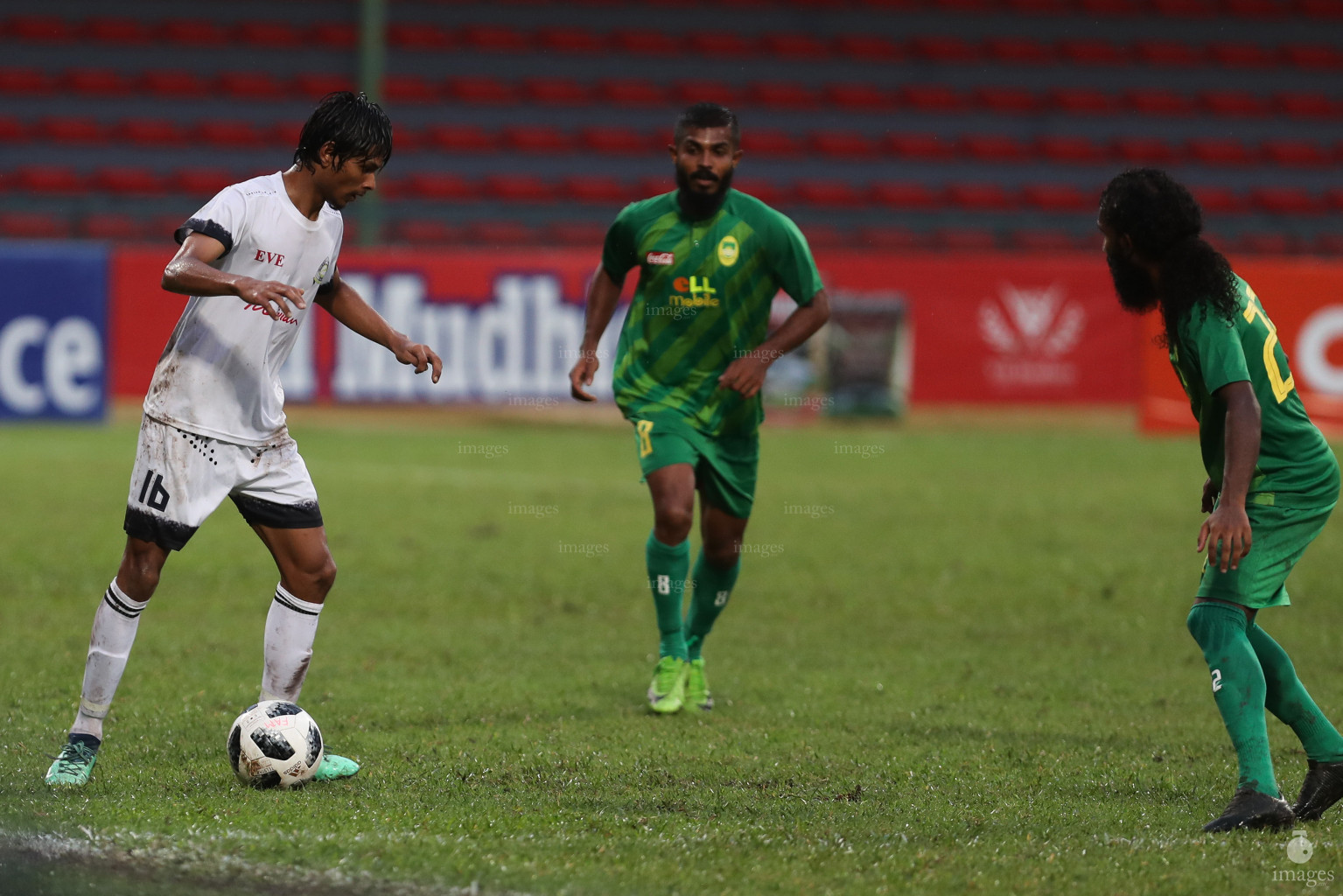 Dhiraagu Dhivehi Premier League 2018 - Maziya SRC vs Club Green Streets Wednesday , October 3, 2018. (Images.mv Photo/Abdulla Abeedh)