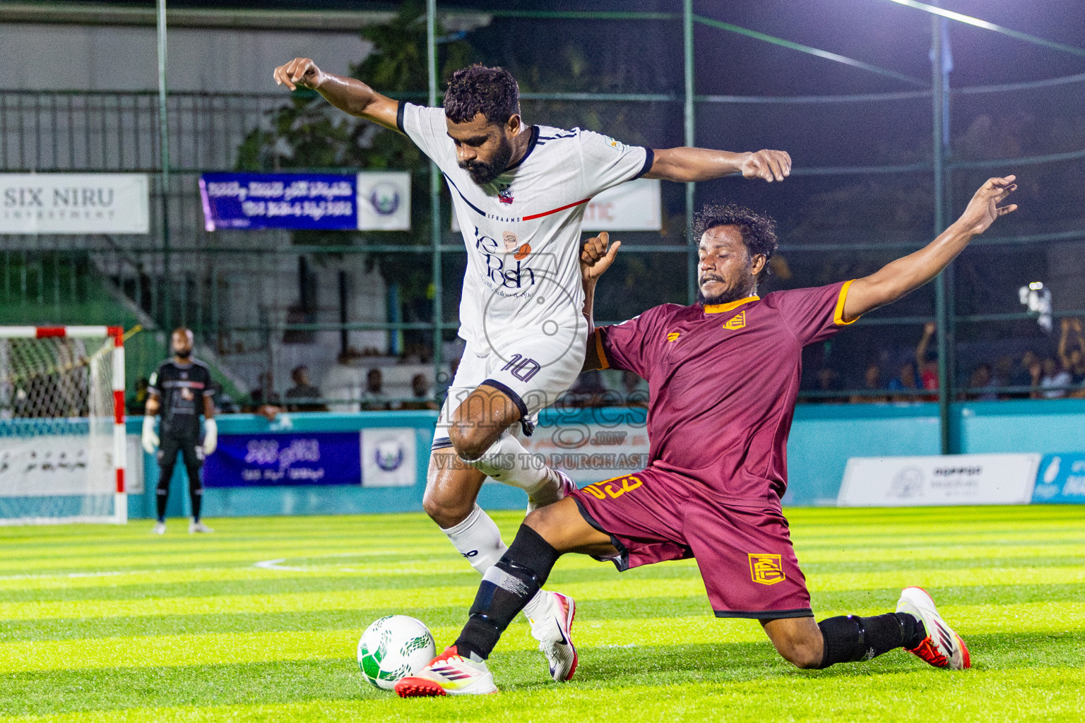 Ifhaams vs Comienzo fc in Semi Finals of Laamehi Dhiggaru Ekuveri Futsal Challenge 2025 was held on Sunday, 27th July 2025, at Dhiggaru Futsal Ground, Dhiggaru, Maldives Photos: Nausham Waheed  / images.mv