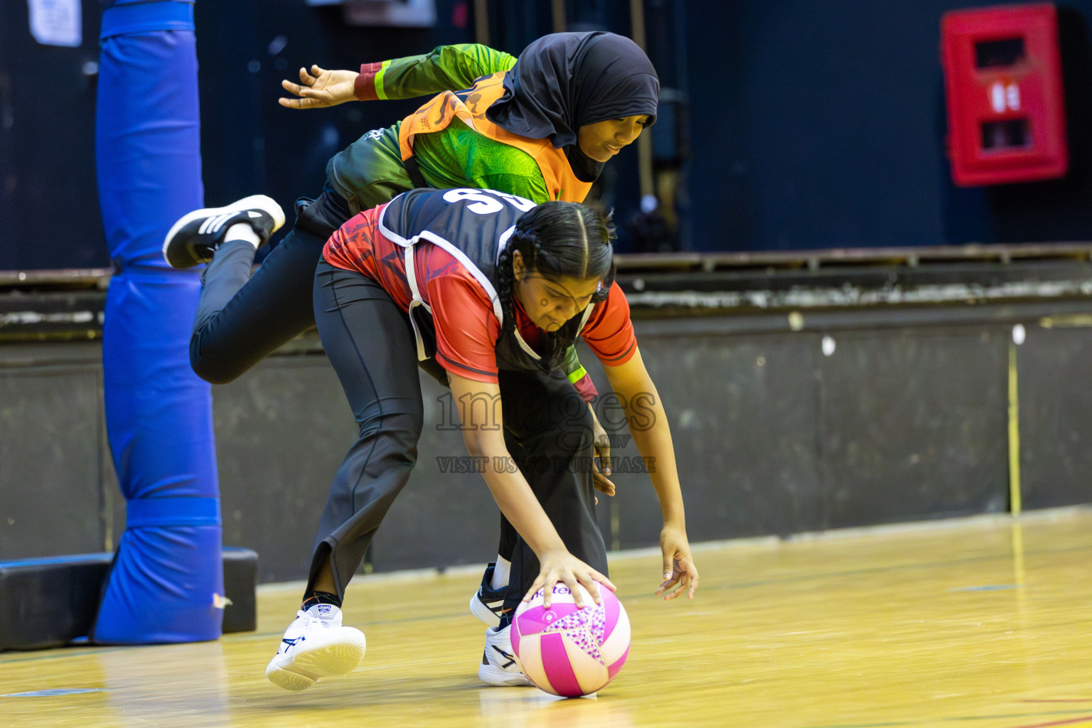 Fionti A team vs AIS Netball Academy in Day 3 of 3rd Netball Junior Championship, held at Social Center on Wednesday 22nd January 2025 . Photos: Shuu Abdul Sattar / images.mv