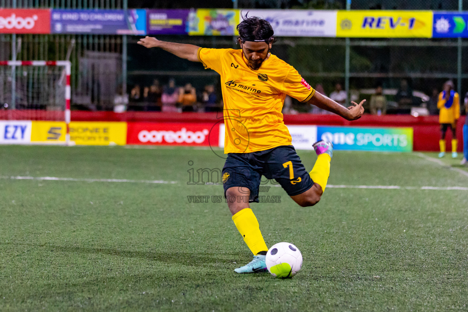 GDh. Thinadhoo  VS  GDh. Gadhdhoo in Day 17 of Golden Futsal Challenge 2024 was held on Wednesday, 31st January 2024, in Hulhumale', Maldives Photos: Hassan Simah / images.mv