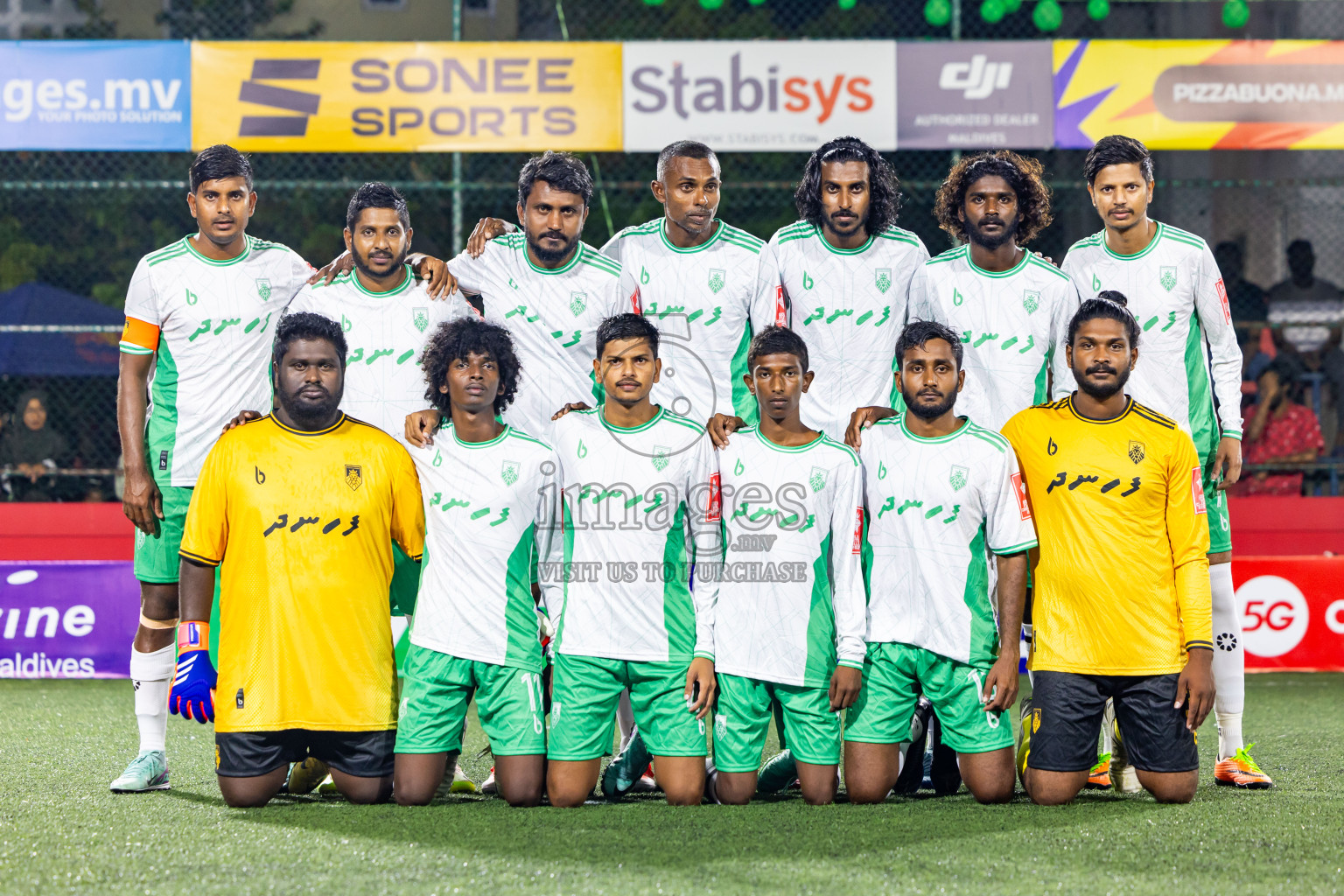 B Thulhaadhoo vs B Fehendhoo in Day 18 of Golden Futsal Challenge 2025 was held on Wednesday, 22nd January 2025, in Hulhumale', Maldives. Photos: Nausham Waheed / images.mv