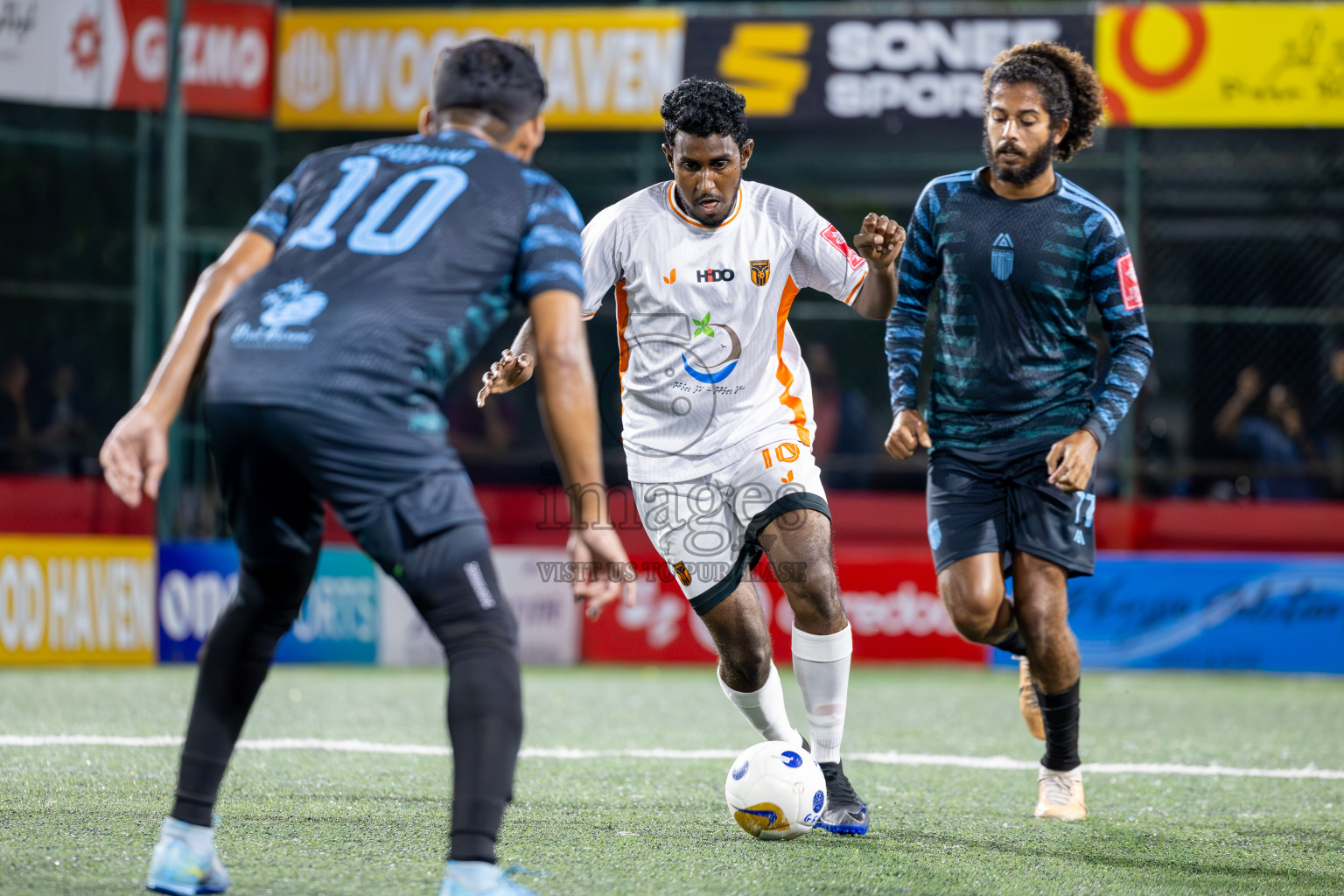 Th Hirilandhoo vs Th Buruni in Day 10 of Golden Futsal Challenge 2025 was held on Tuesday, 14th January 2025, in Hulhumale', Maldives Photos: Ismail Thoriq / images.mv