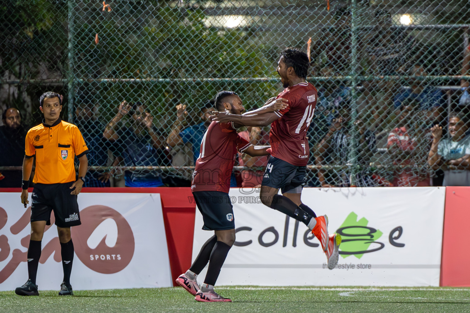 Team Badhahi vs Kulhivaru Vuzaara Club in the Semi-finals of Club Maldives Classic 2024 held in Rehendi Futsal Ground, Hulhumale', Maldives on Thursday, 19th September 2024. Photos: Ismail Thoriq / images.mv