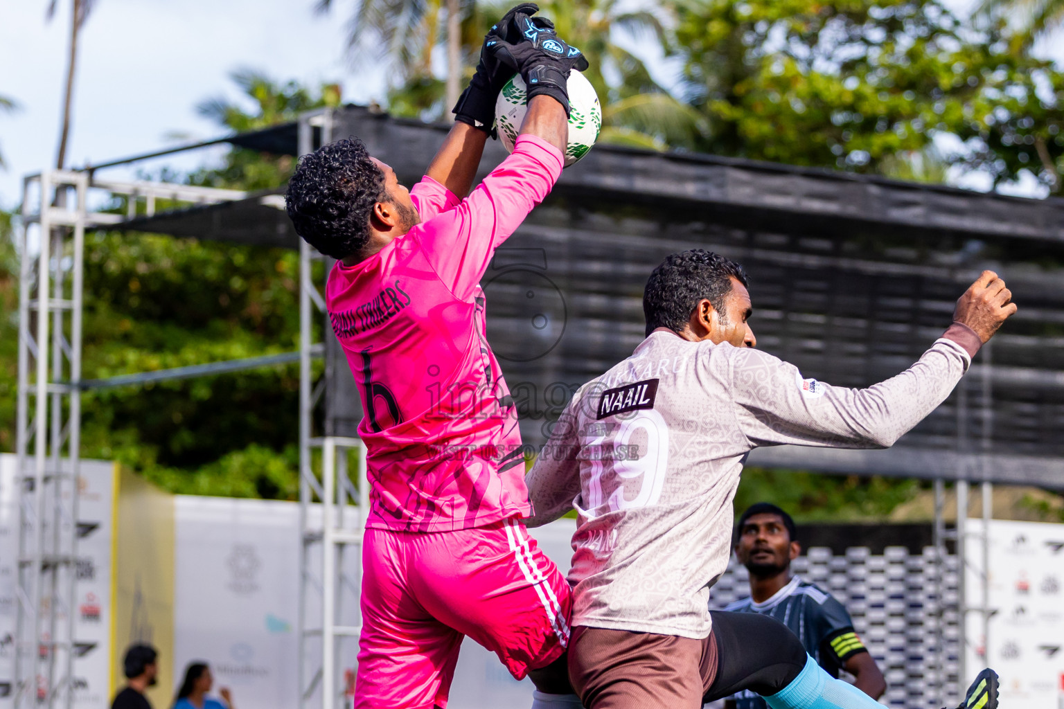 Kihavah vs Vakkaru in Day 5 of Resort League 2025 (Baa Zone) was held on Monday, 14th July 2025 in Avani+ Fares Maldives Resort, Baa Atoll, Maldives. Photos: Nausham Waheed / images.mv