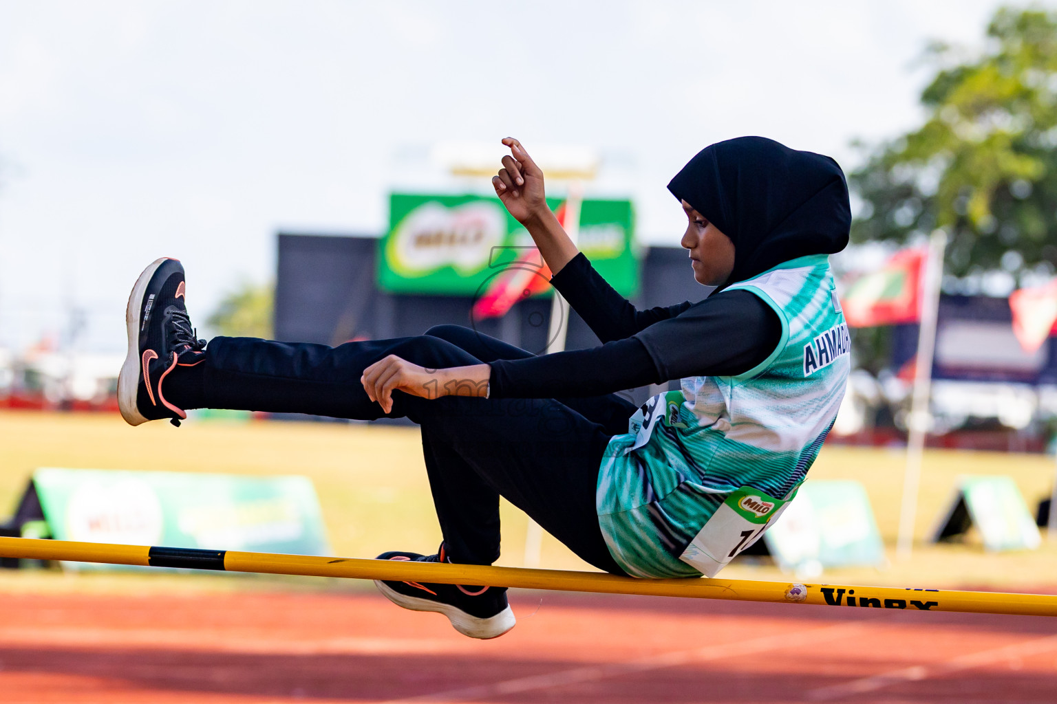 Day 4 of Inter-school Athletics Championship 2025 held in Ekuveni Synthetic Track, Male', Maldives on Thursday, 09th October 2025. Photos by: Nausham Waheed / Images.mv