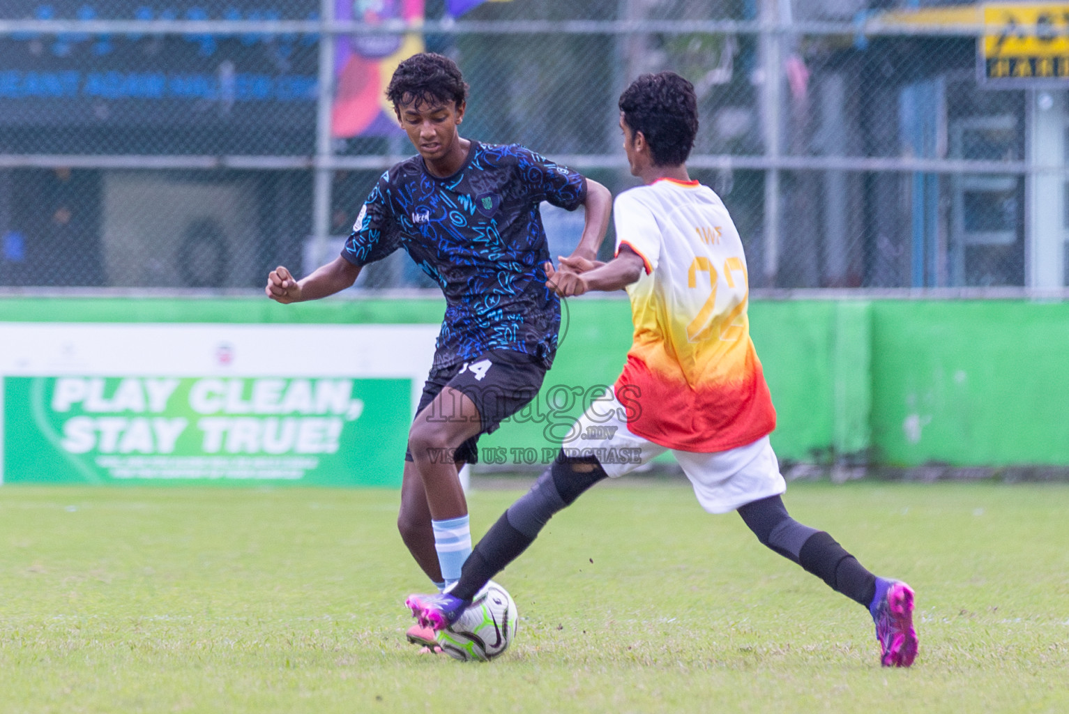 Club Eagles vs Super United Sports (U14) in Day 4 of Dhivehi Youth League 2024 held at Henveiru Stadium on Thursday, 28th November 2024. Photos: Shuu Abdul Sattar/ Images.mv