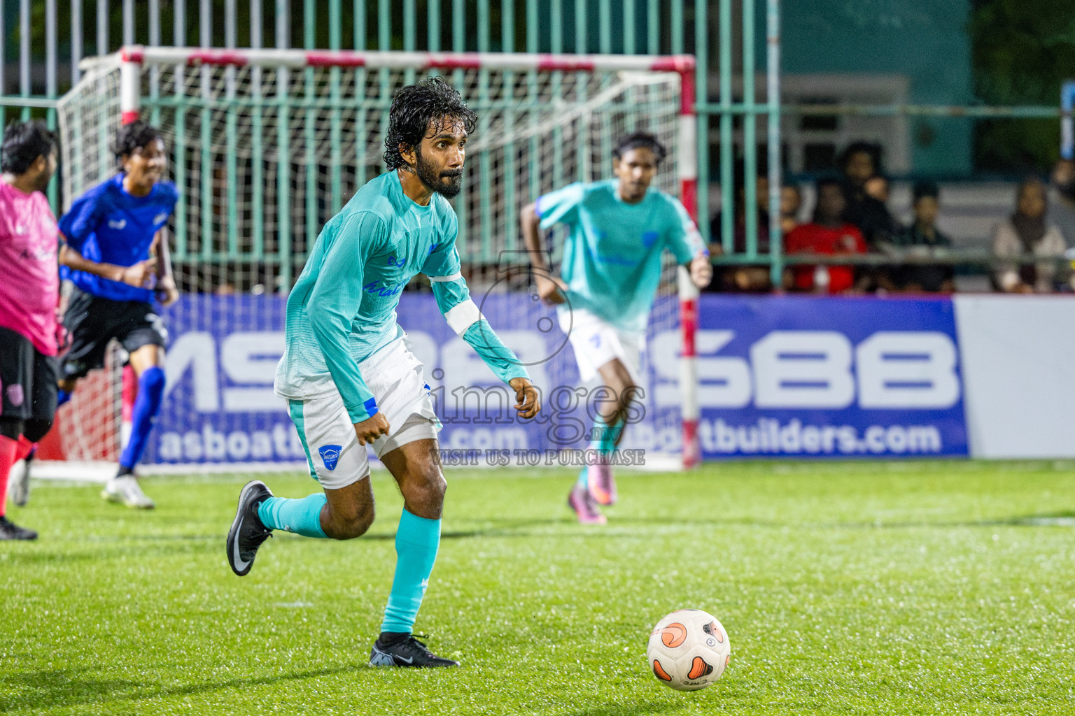 Team FENAKA vs MSRC (Maldivian) in Day 8 of Club Maldives Cup 2025 was held in Rehendhi Futsal Ground, Hulhumale', Maldives on Wednesday, 8th October 2025.
Photos: Ismail Thoriq / images.mv