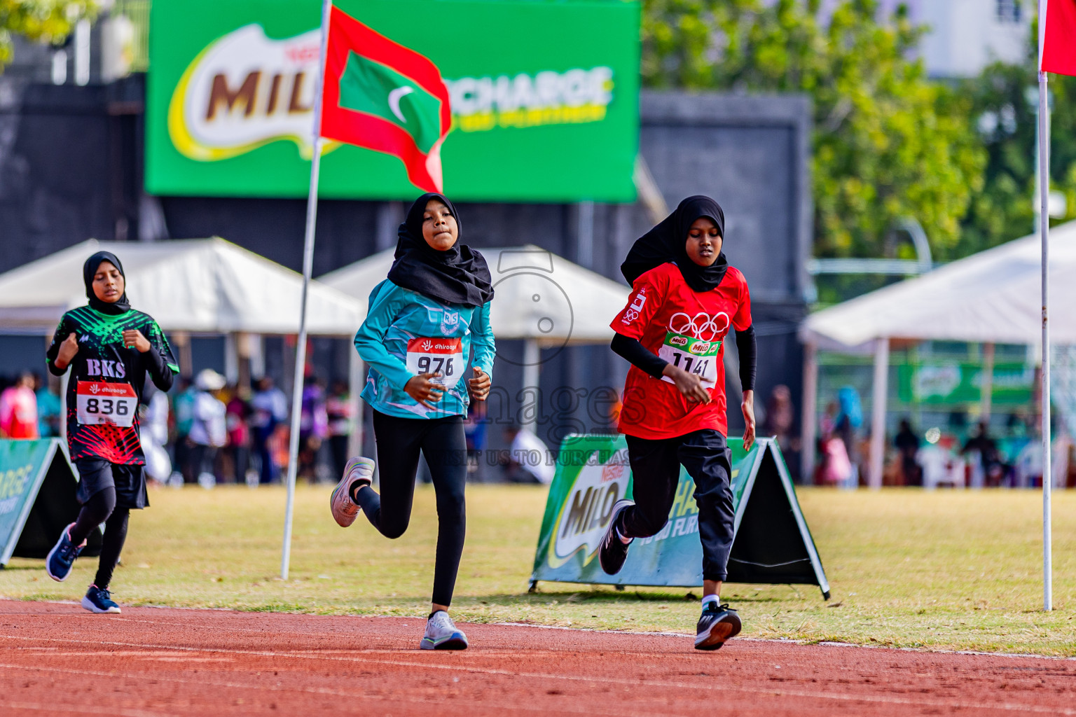 Day 3 of Inter-school Athletics Championship 2025 held in Ekuveni Synthetic Track, Male', Maldives on Wednesday, 08th October 2025. Photos by: Areef Adam / Images.mv