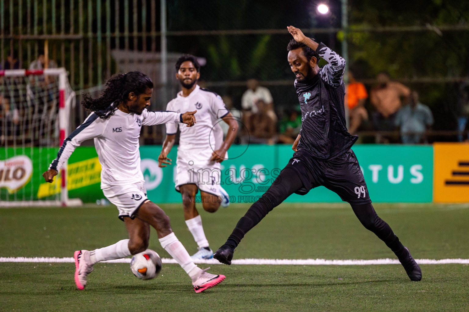 DHAAKHILY CLUB vs HULHUMALE HOSPITAL in Club Maldives Classic 2024 held in Rehendi Futsal Ground, Hulhumale', Maldives on Thursday, 5th September 2024. 
Photos: Hassan Simah / images.mv