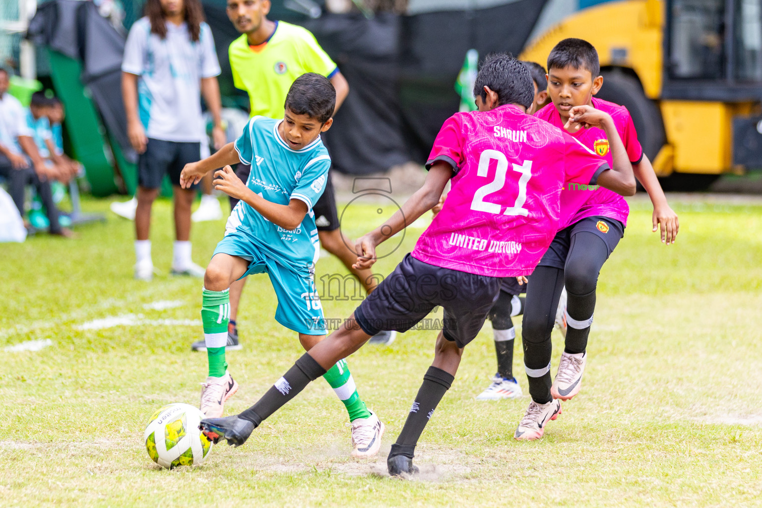 Day 2 of MILO Academy Championship 2025 (U-12) was held at Henveiru Stadium in Male', Maldives on Friday, 2nd May 2025. Photos: Mohamed Mahfooz Moosa / images.mv