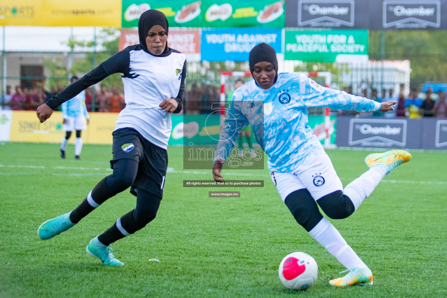 MPL vs DSC in Eighteen Thirty Women's Futsal Fiesta 2022 was held in Hulhumale', Maldives on Monday, 17th October 2022. Photos: Hassan Simah, Mohamed Mahfooz Moosa / images.mv