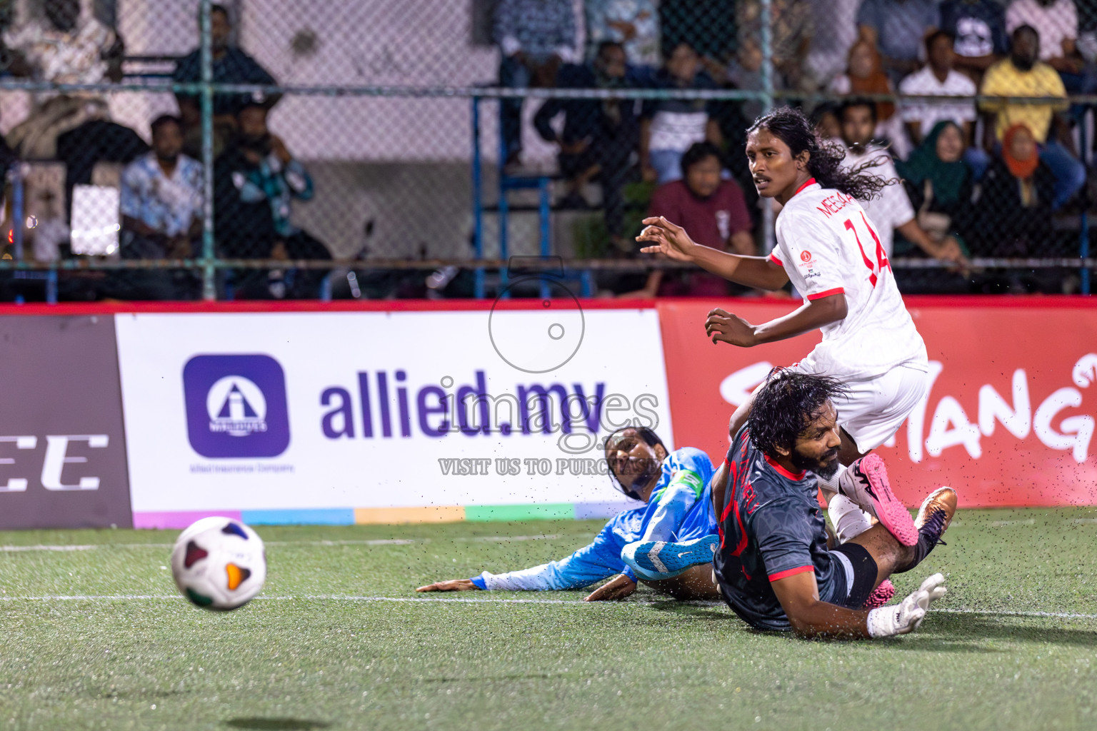 Club Fen vs Club Aasandha in Club Maldives Cup 2024 held in Rehendi Futsal Ground, Hulhumale', Maldives on Friday, 27th September 2024. 
Photos: Hassan Simah / images.mv