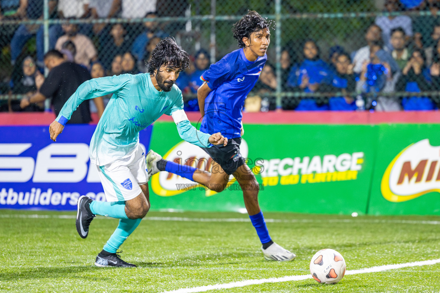 Team FENAKA vs MSRC (Maldivian) in Day 8 of Club Maldives Cup 2025 was held in Rehendhi Futsal Ground, Hulhumale', Maldives on Wednesday, 8th October 2025.
Photos: Ismail Thoriq / images.mv
