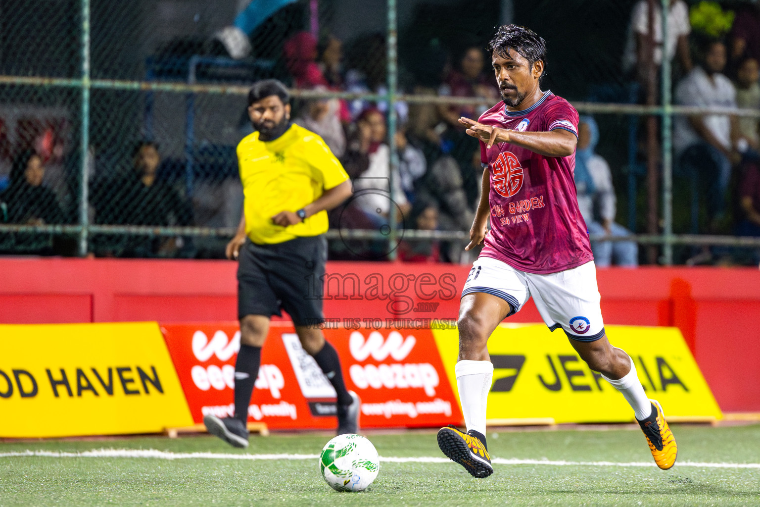 Club Dhaakhilee vs Kulhivaru Vuzaara in Day 3 of Office League 2025 was held on Friday, 18th April 2025 in Hulhumale', Maldives.
Photos: Ismail Thoriq / images.mv