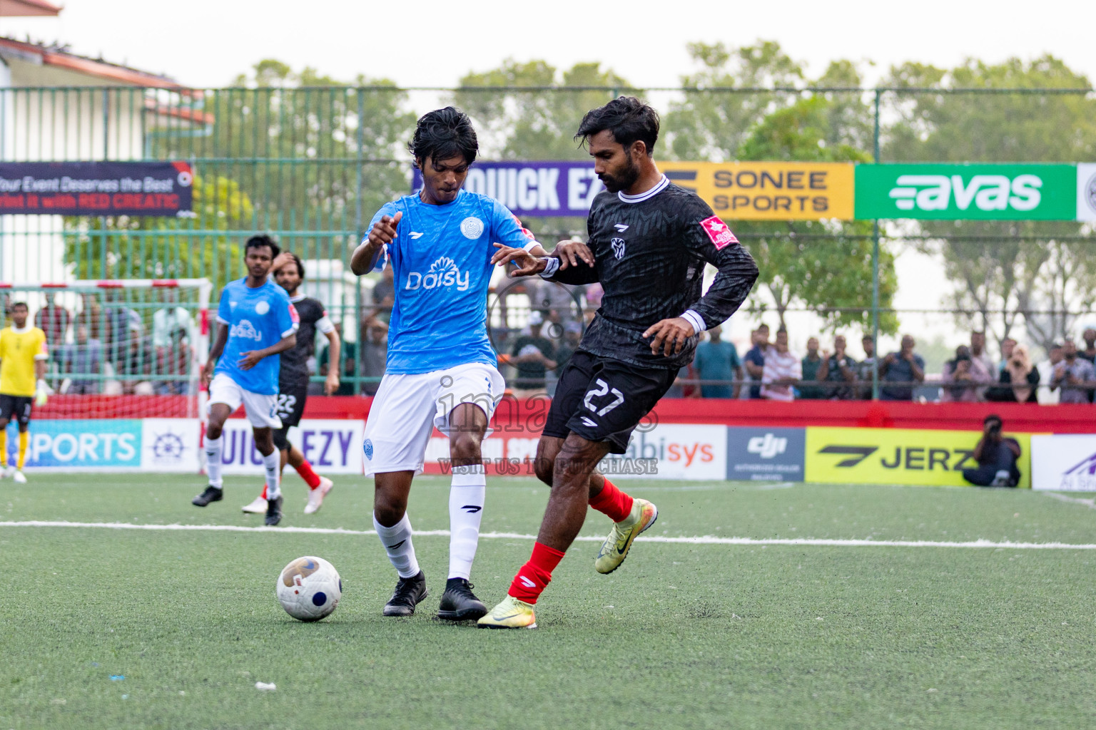 Dh Bandidhoo vs Dh. Maaenboodhoo in Day 13 of Golden Futsal Challenge 2025 was held on Friday, 17th January 2025, in Hulhumale', Maldives Photos: Hassan Simah / images.mv