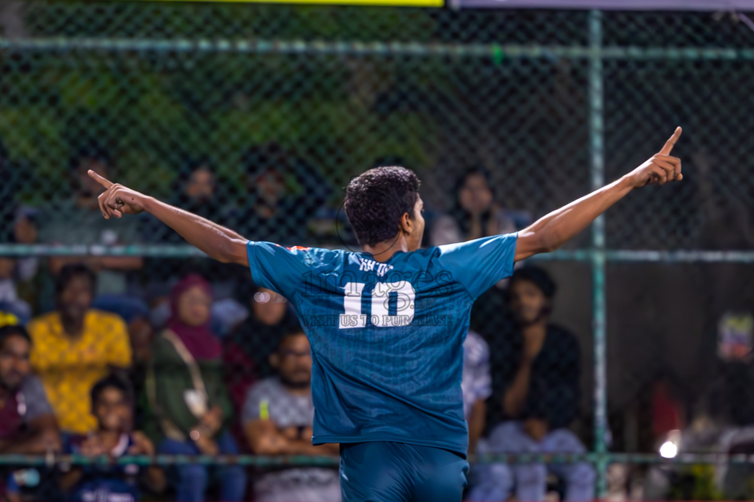 K Gulhi VS K Guraidhoo in Day 25 of Golden Futsal Challenge 2024 was held on Thursday , 8th February 2024 in Hulhumale', Maldives
Photos: Ismail Thoriq / images.mv