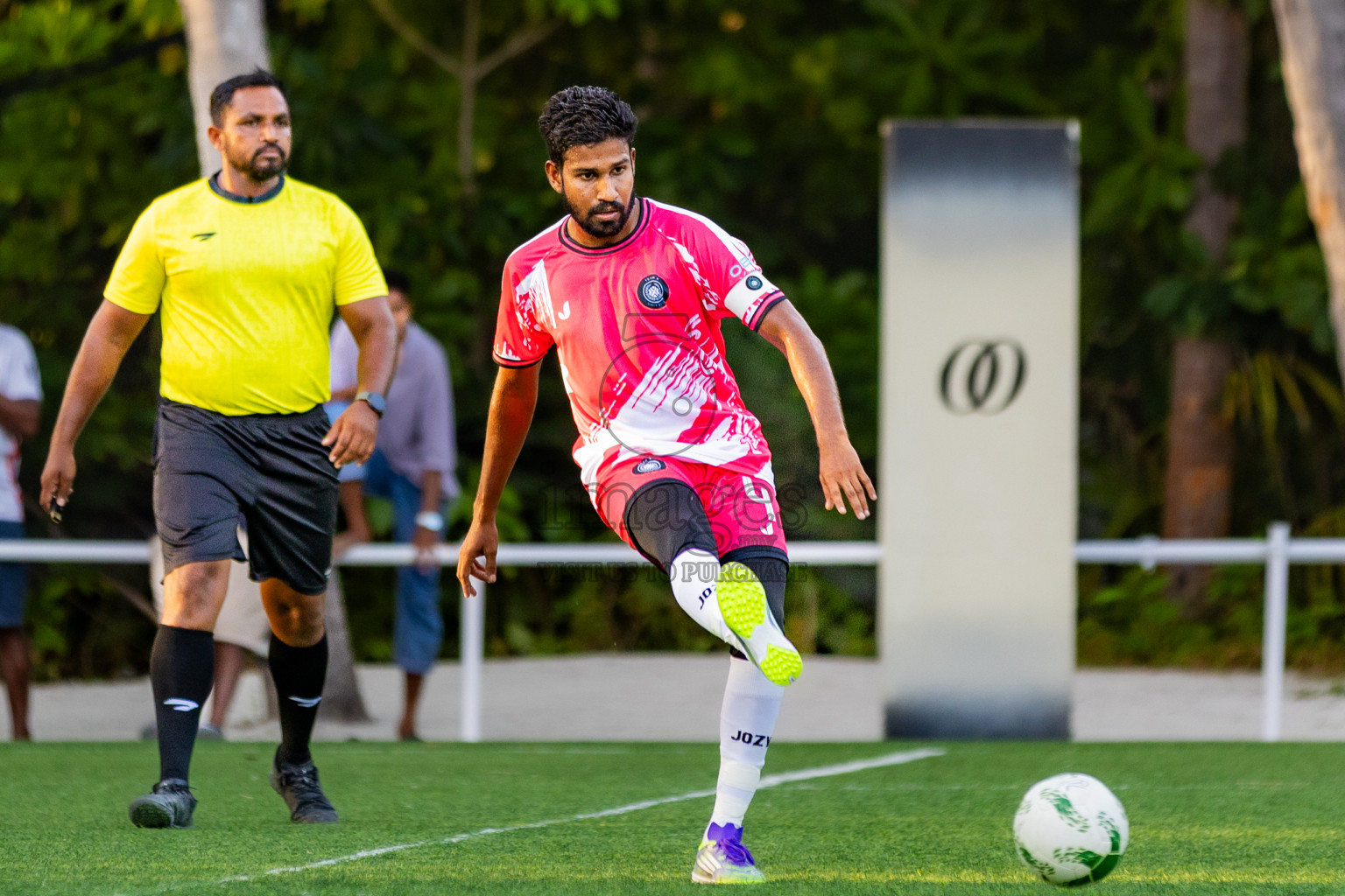 Bandos vs Oblu Experience in Resort League 2025 (North Male Zone) day 16 was held on Thursday, 18th September 2025 in One And Only Reethi Rah Maldives Resort, Photos: Areef Adam / images.mv