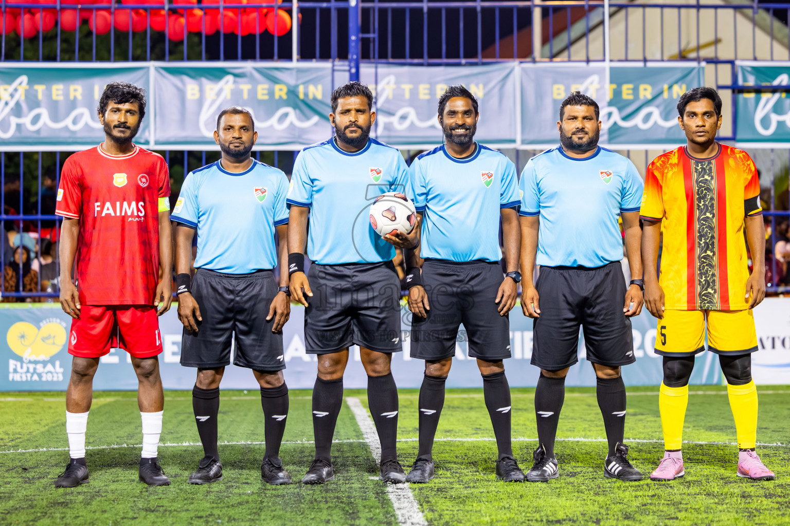 Eydhafushi vs Thulhaadhoo in Semi Finals of Better in Baa Futsal Fiesta 2025 Men's division held in B. Eydhafushi, Maldives on Saturday, 15th November 2025. Photos: Nausham Waheed / images.mv