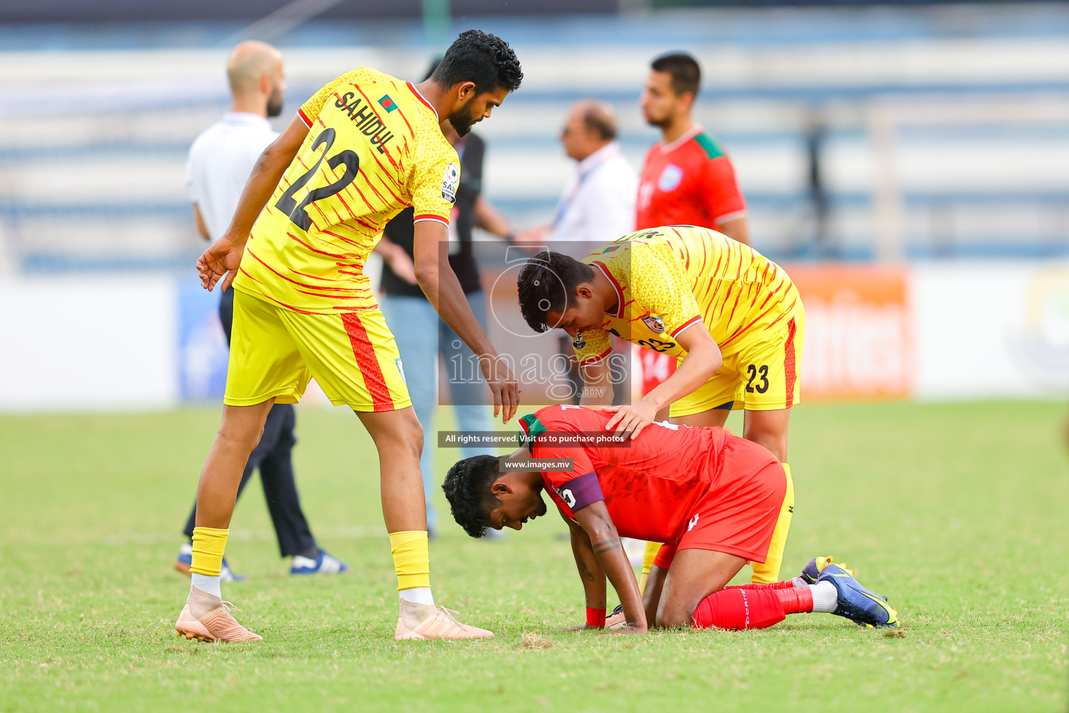 Kuwait vs Bangladesh in the Semi-final of SAFF Championship 2023 held in Sree Kanteerava Stadium, Bengaluru, India, on Saturday, 1st July 2023. Photos: Nausham Waheed, Hassan Simah / images.mv