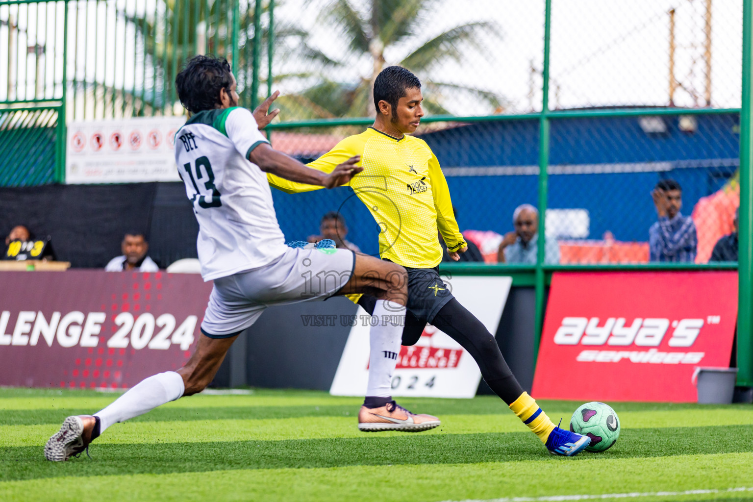 Giraavarians vs Xephyrs in Day 11 of BG Futsal Challenge 2024 was held on Friday, 22nd March 2024, in Male', Maldives Photos: Nausham Waheed / images.mv