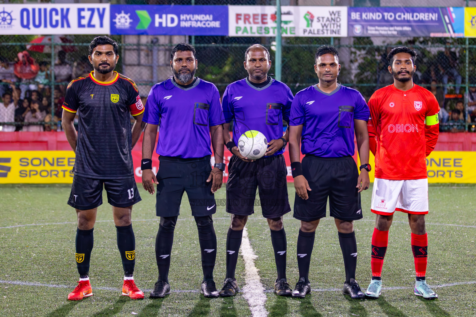 B Thulhaadhoo vs B Eydhafushi in Day 26 of Golden Futsal Challenge 2024 was held on Friday , 9th February 2024 in Hulhumale', Maldives
Photos: Hassan Simah / images.mv