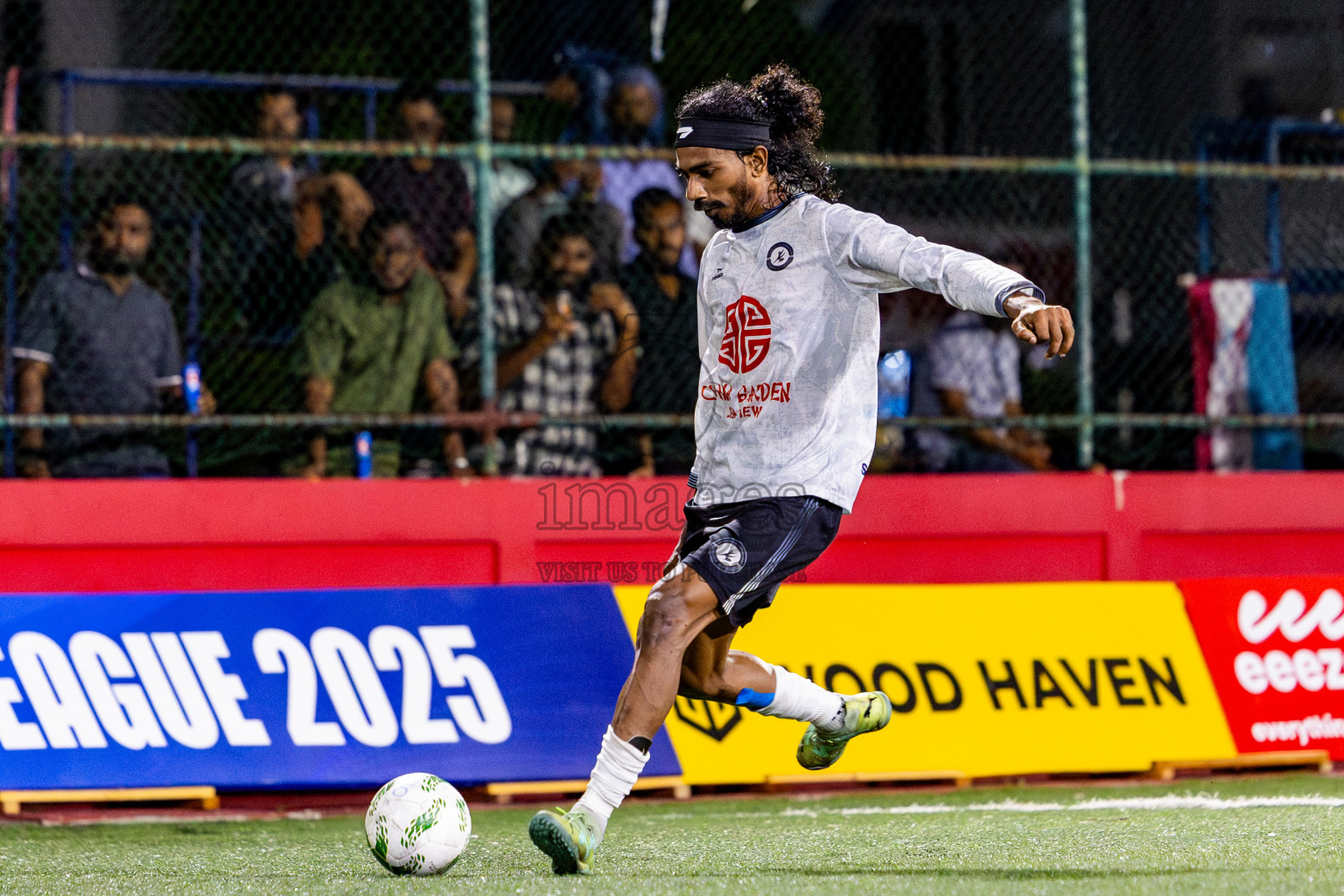 Kulhivaru Vuzaara vs Police Club in Day 15 of Office League 2025 was held on Friday, 2nd May 2025 in Hulhumale', Maldives. Photos: Nausham Waheed / images.mv