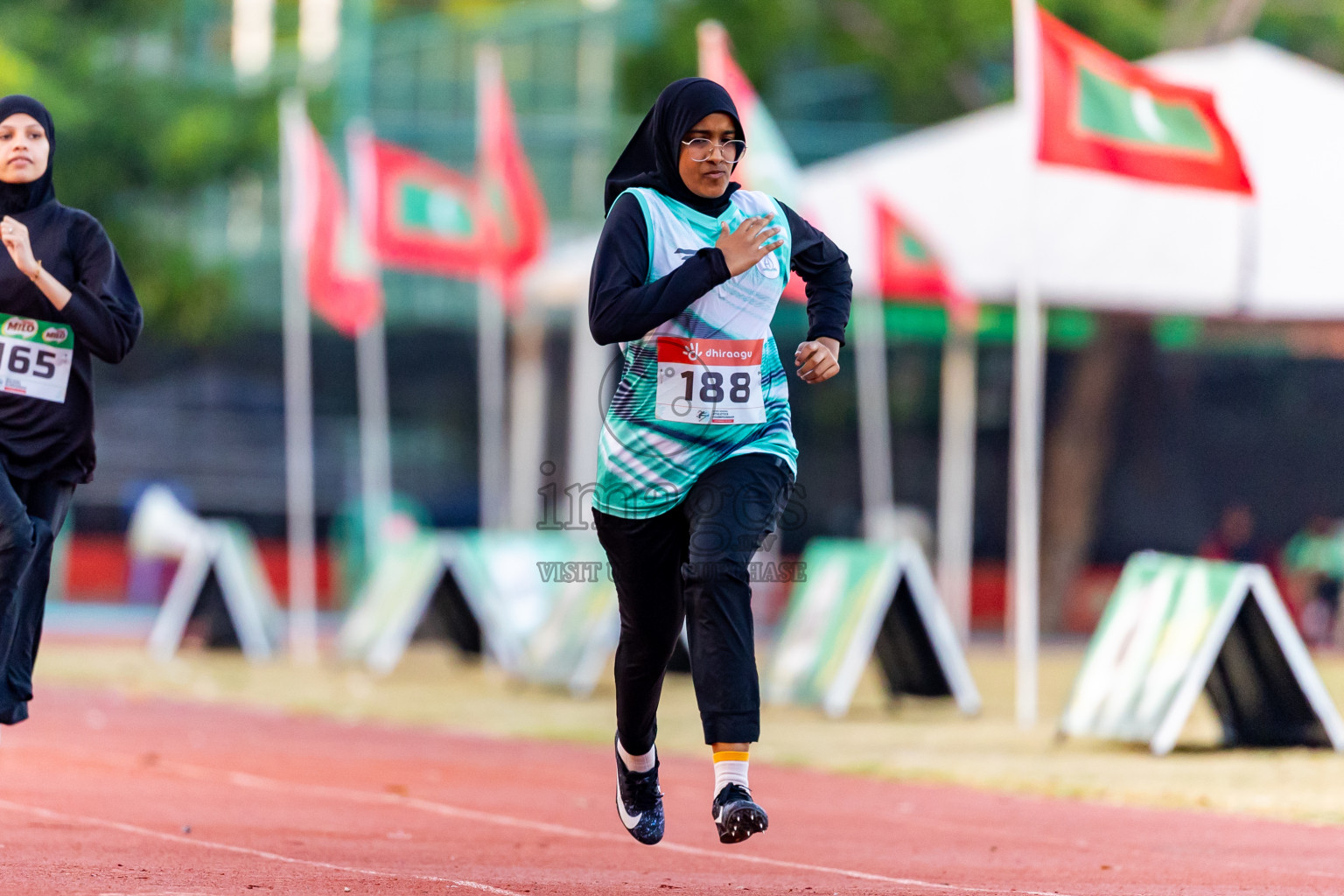 Day 2 of Inter-school Athletics Championship 2025 held in Ekuveni Synthetic Track, Male', Maldives on Tuesday, 07th October 2025. Photos by: Nausham Waheed / Images.mv