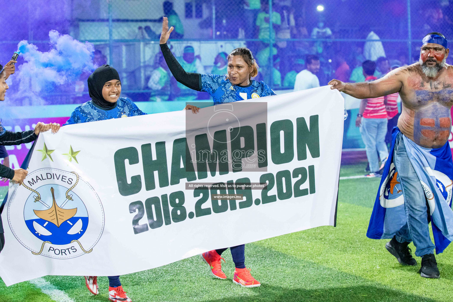 Ports Limited vs WAMCO - in the Finals 18/30 Women's Futsal Fiesta 2021 held in Hulhumale, Maldives on 18 December 2021. Photos by Nausham Waheed & Shuu Abdul Sattar