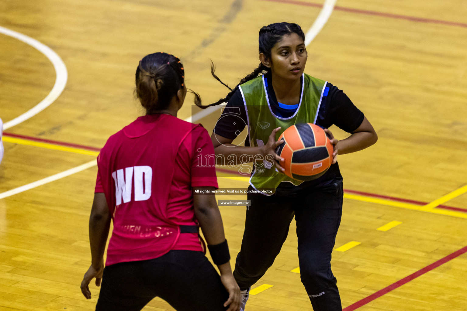 Lorenzo Sports Club vs Youth United Sports Club in the Milo National Netball Tournament 2022 on 20 July 2022, held in Social Center, Male', Maldives. Photographer: Hassan Simah / Images.mv