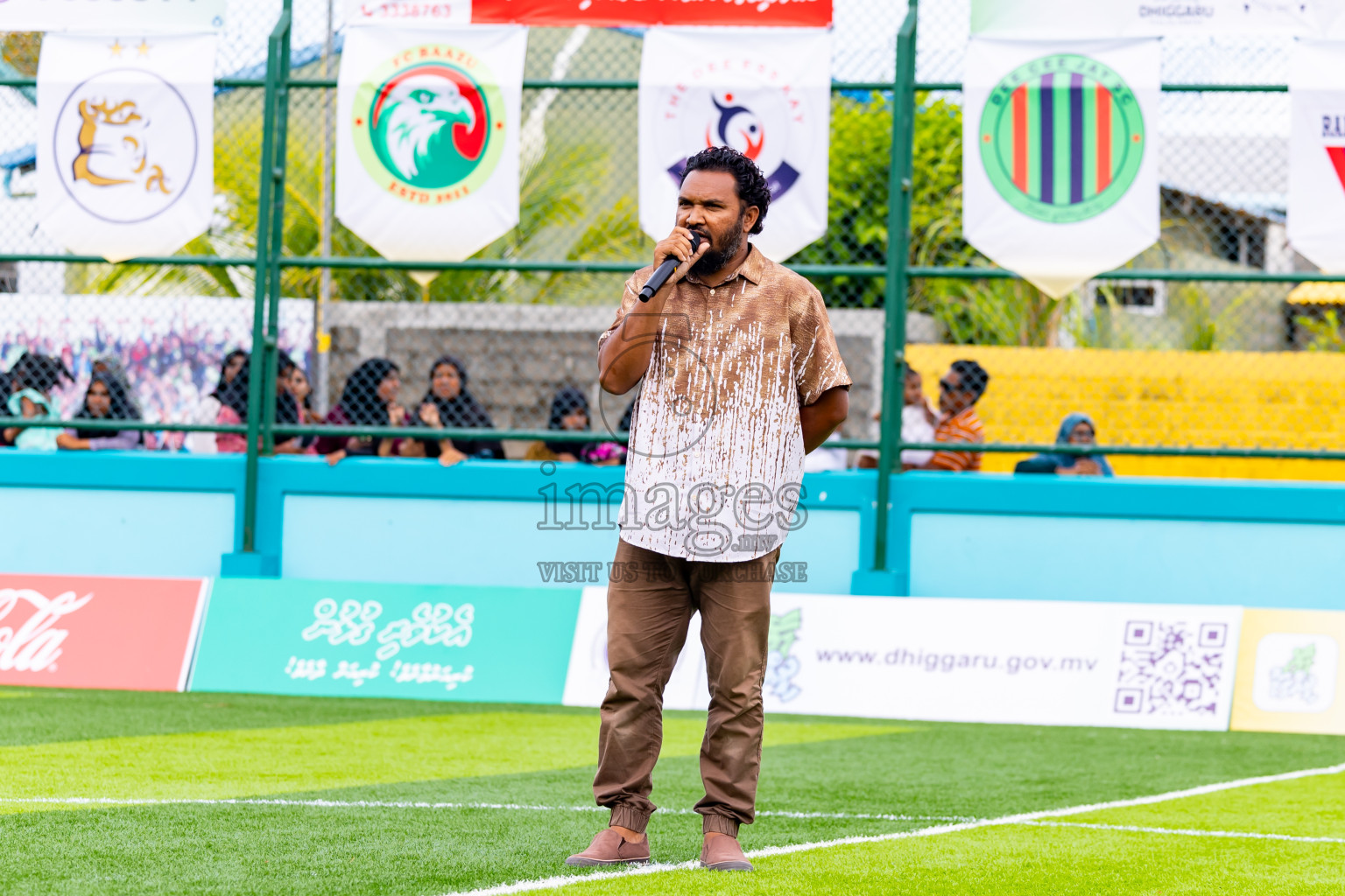 Raiymandhoo FC vs Dee Cee Jay SC in Day 1 of Laamehi Dhiggaru Ekuveri Futsal Challenge 2024 was held on Friday, 26th July 2024, at Dhiggaru Futsal Ground, Dhiggaru, Maldives Photos: Nausham Waheed / images.mv